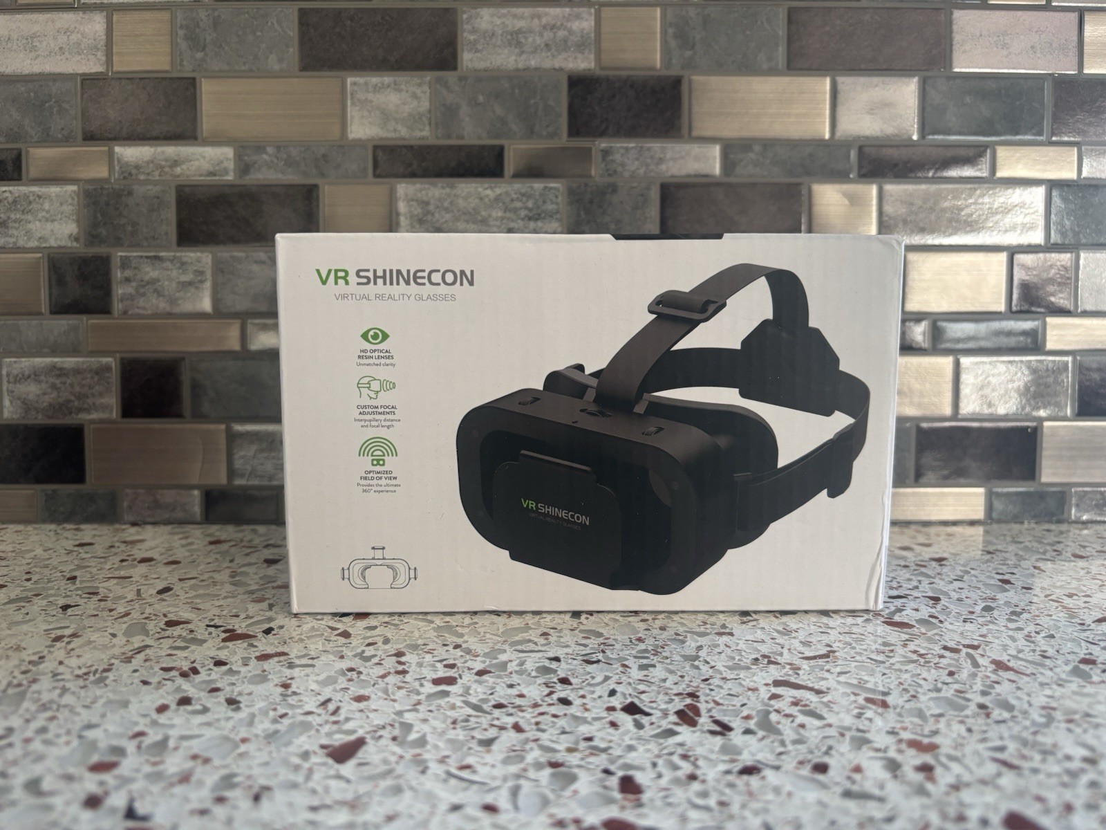 VR Shinecon Virtual Reality Glasses For Smart Phones 4.7-6.53 Inch Unopened
