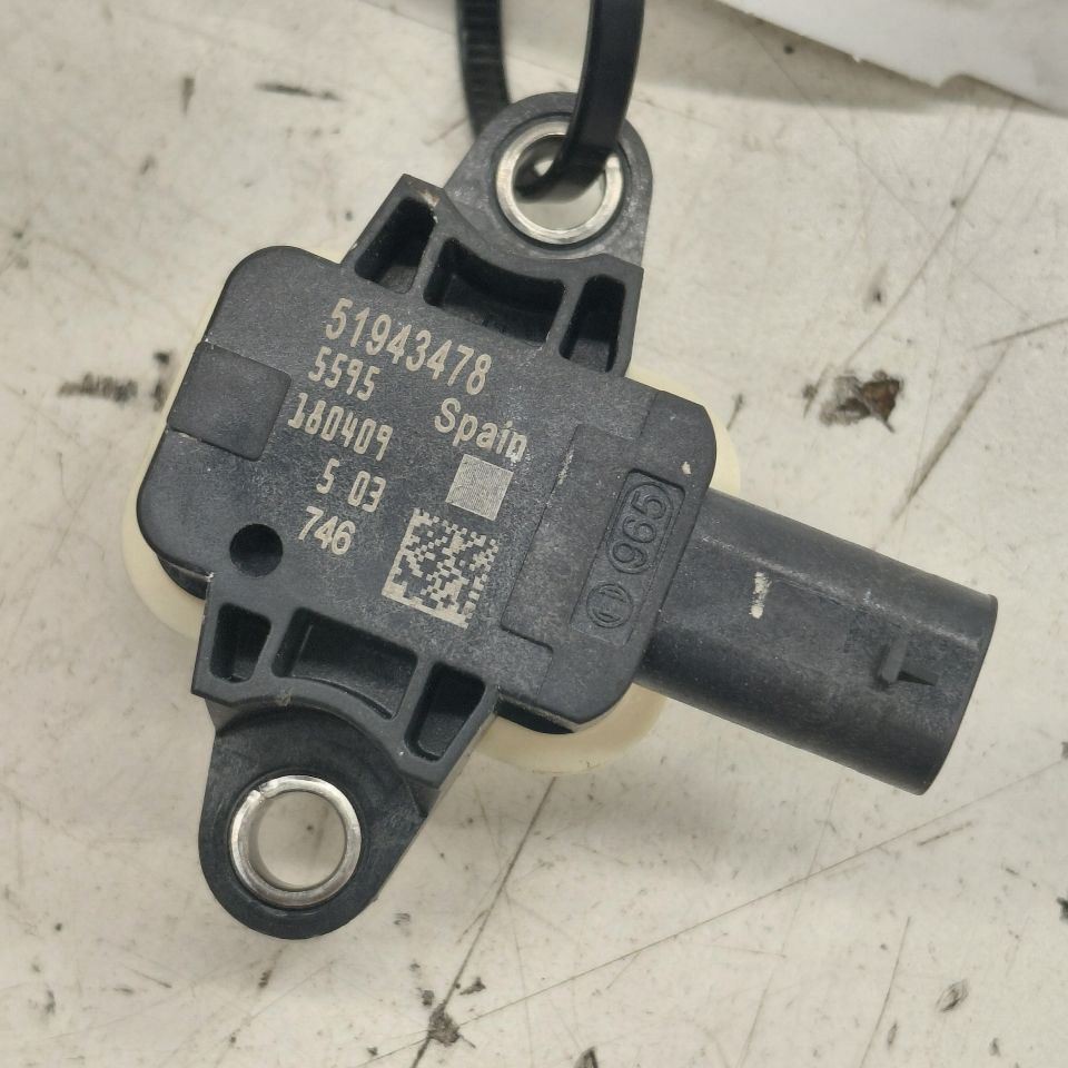 2018 Fiat 500 X Model Contact Sensor