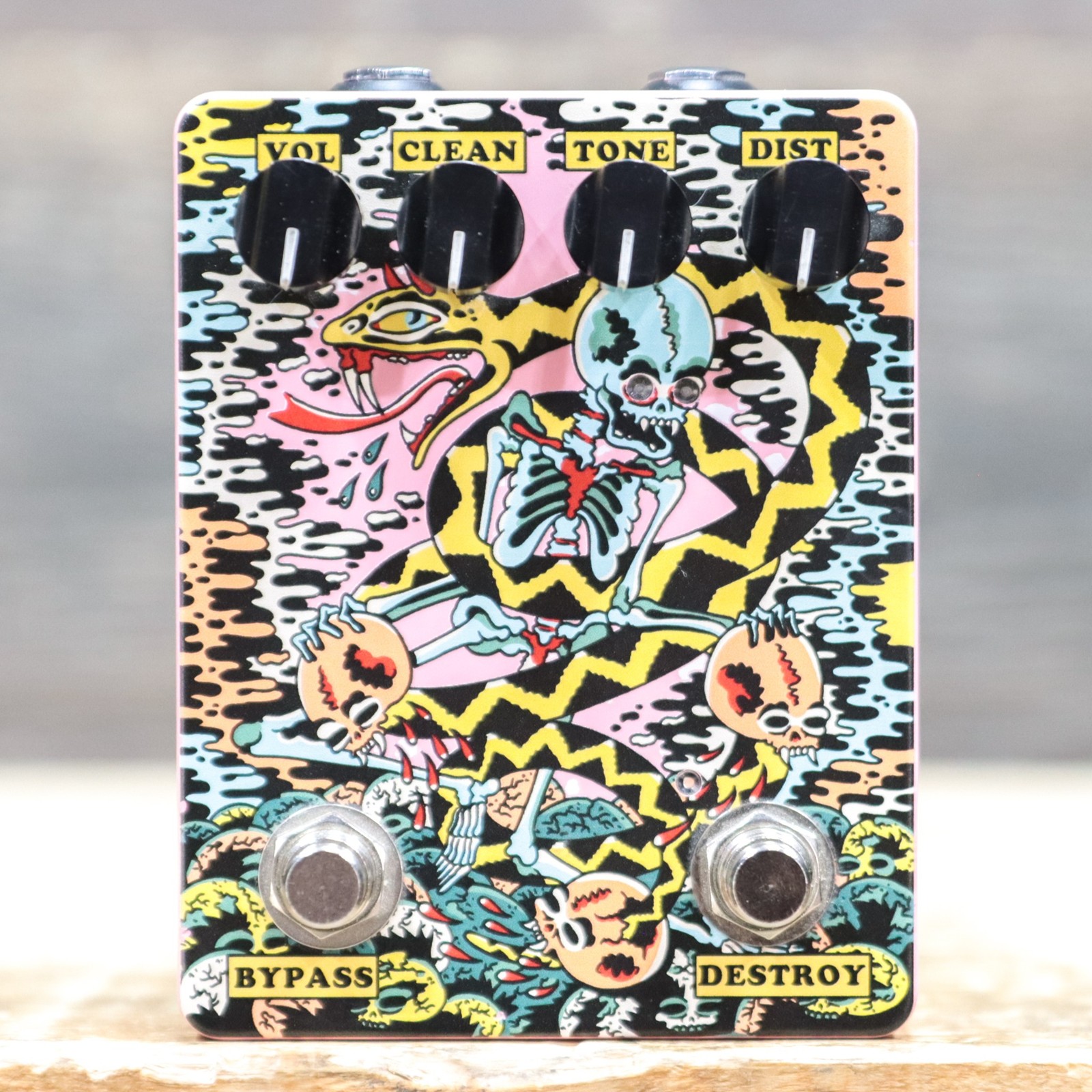Abominable Electronics Don't Shred on Me Silicon/LED Clipping Fuzz Effect Pedal