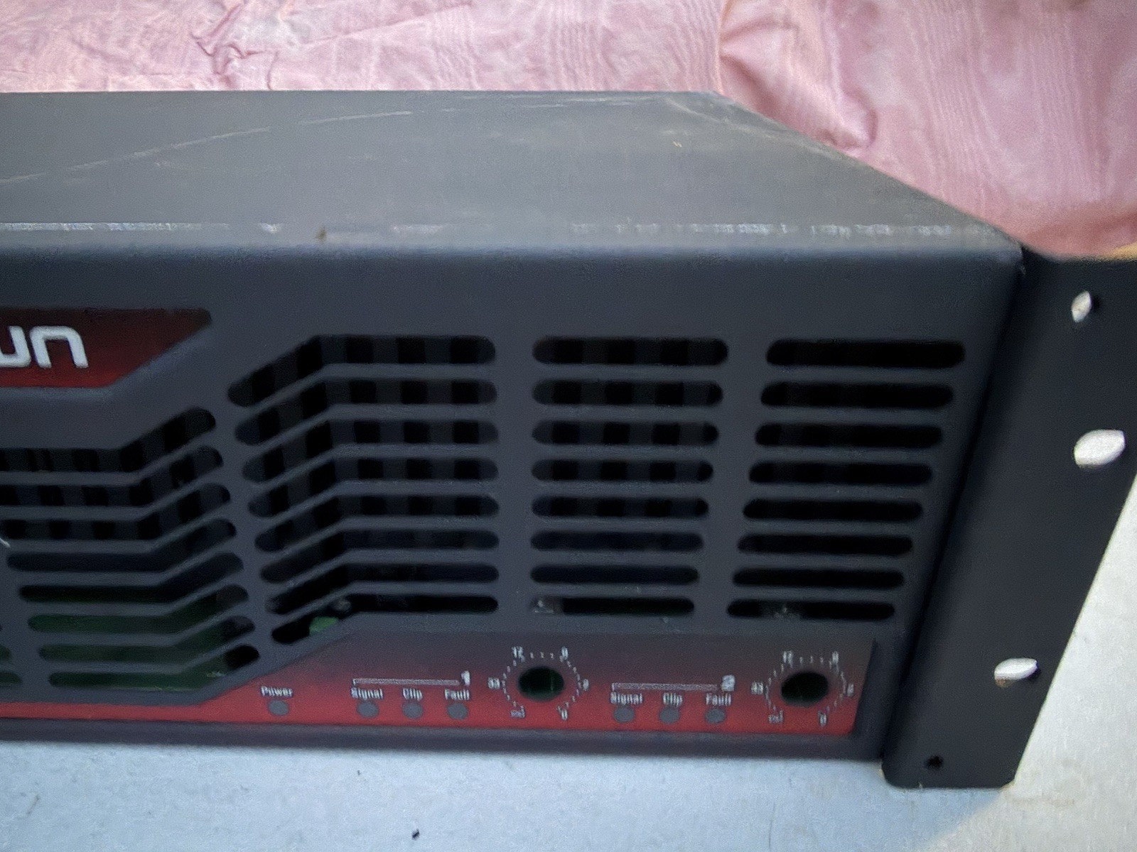 Rack Mount Crown CE1000 2-Channel Power Amplifier AS IS Untested / Powers On