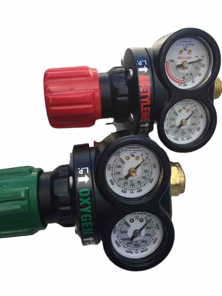 VICTOR GENUINE REGULATORS ESS3-125-540 OXYGEN & ESS3-15-510 AACETYLENE NEW-BEST