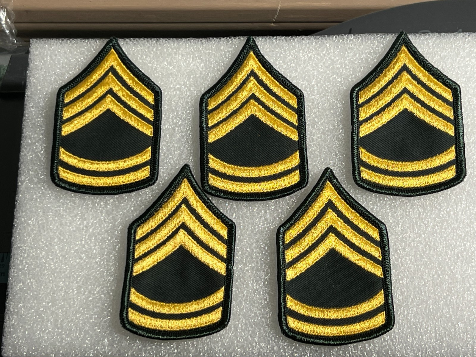 US ARMY ISSUE LOT OF 5 SERGEANT 1ST CLASS  FEMALE CLASS A PATCHES NEW OLD STOCK