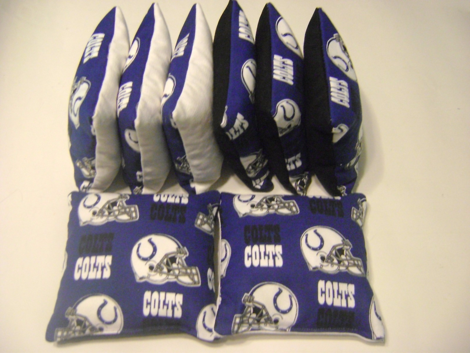INDIANAPOLIS COLTS CORNHOLE BEAN BAGS SET OF 8 BAG TOSS GAME REGULATION