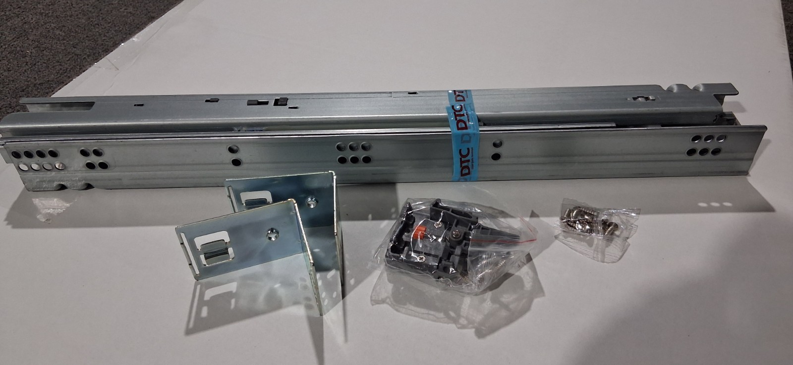 DTC 21" Undermount Drawer Slides Full Extension, Soft-Close Kit