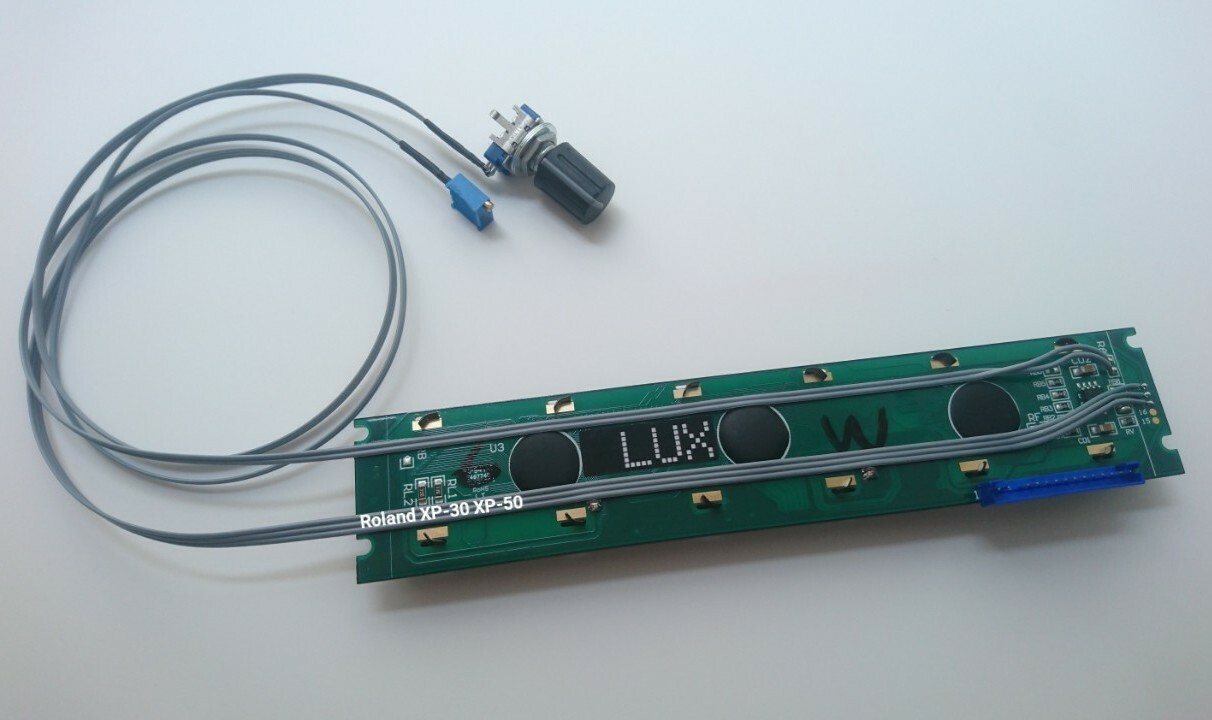 Roland XP-30 / XP-50 (Super Enhanced Black) LUX PMVA LED Display !