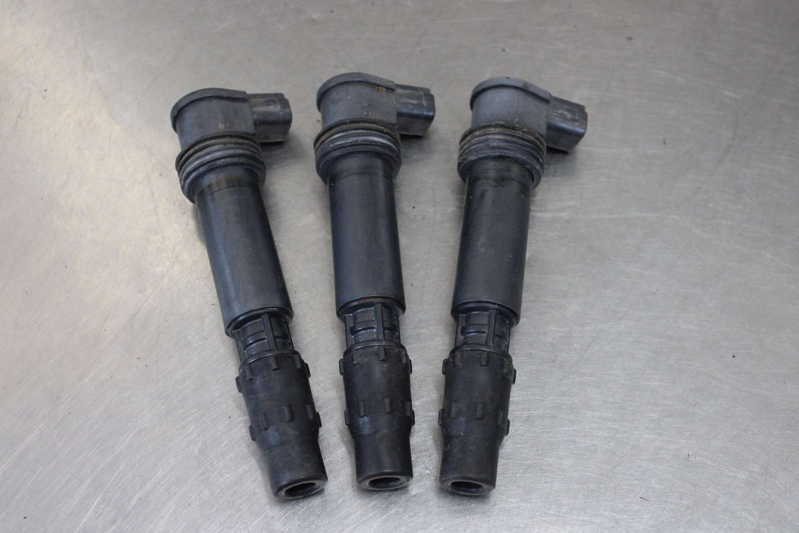 06-08 TRIUMPH DAYTONA 675 IGNITION COILS COIL SPARK PLUG CAPS