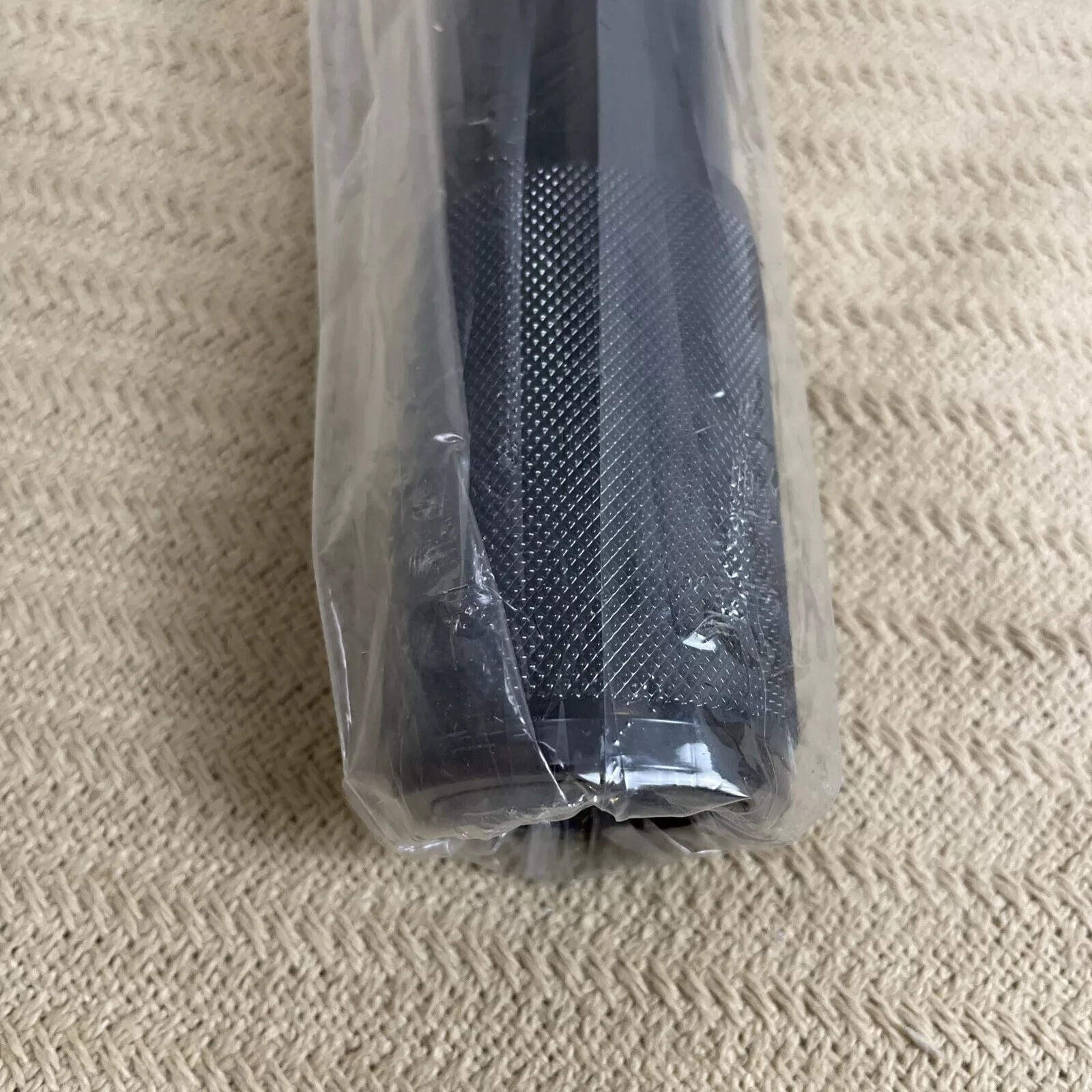 CLINTON ELECTRONICS CE-CM-SX-6-B Telescoping Ceiling Mount Pole- Black
