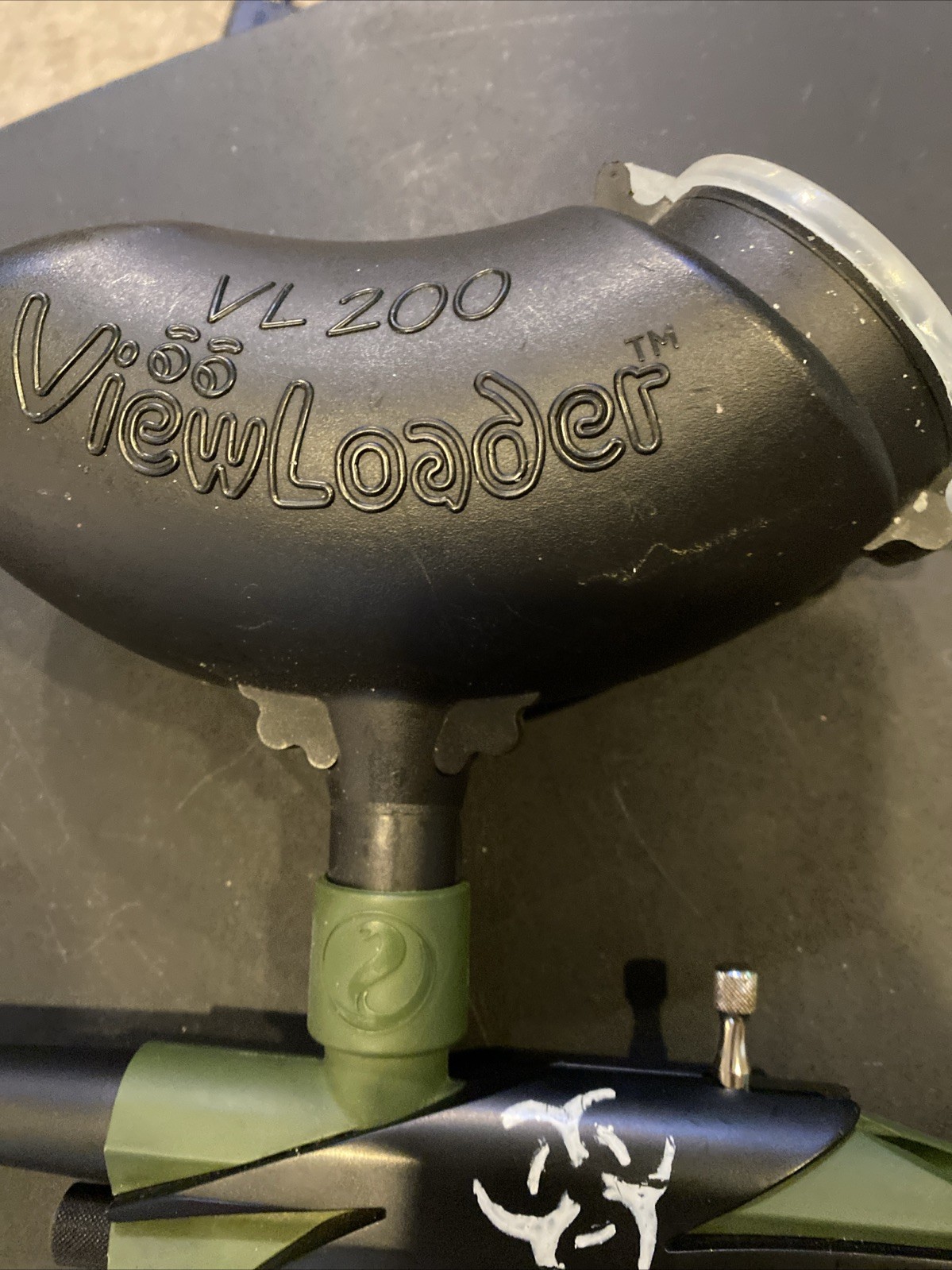 Viewloader VL 200 Green Paintball Gun With Ball Hopper. Untested