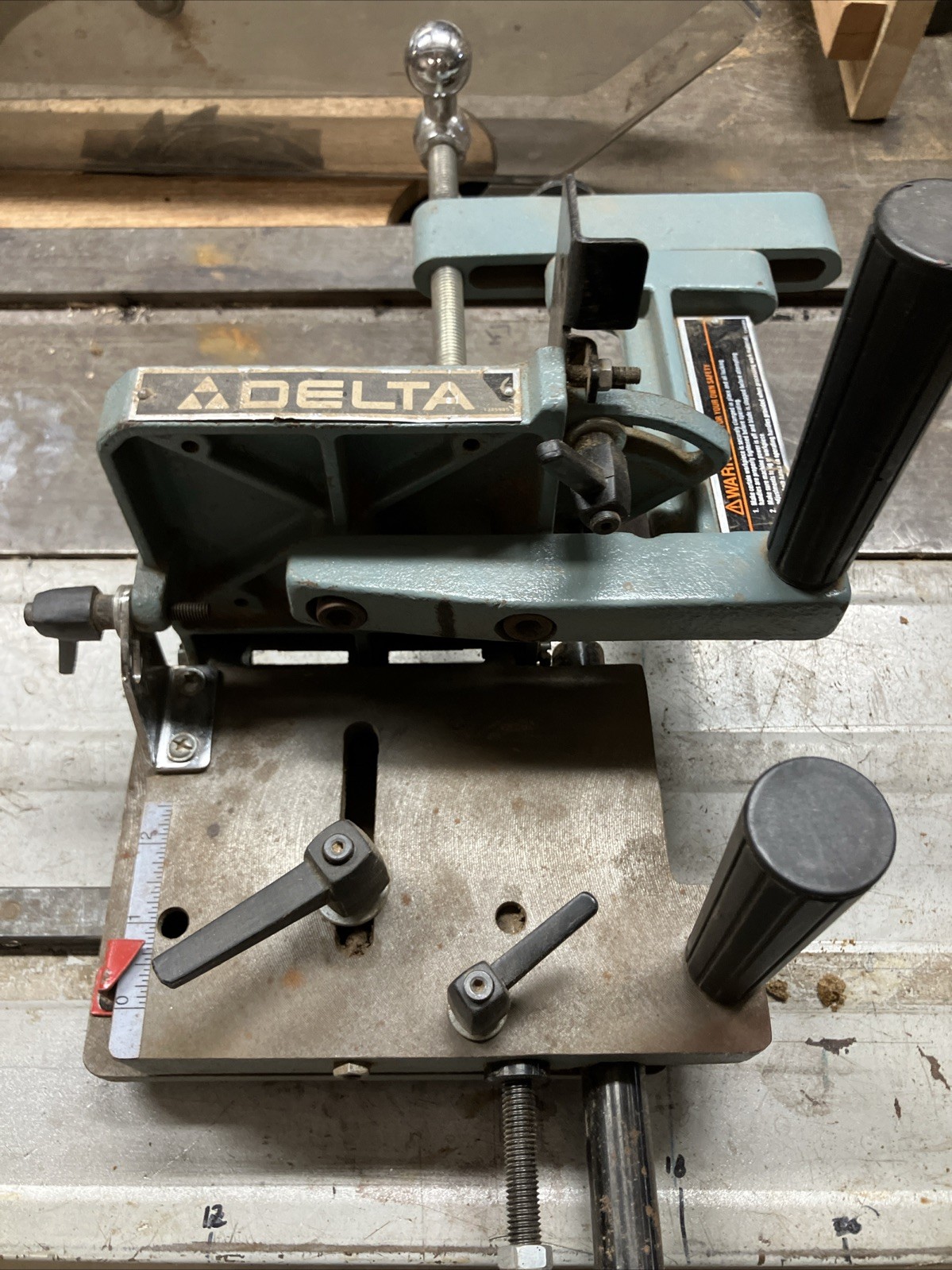 Delta tablesaw mortise and tenon jig