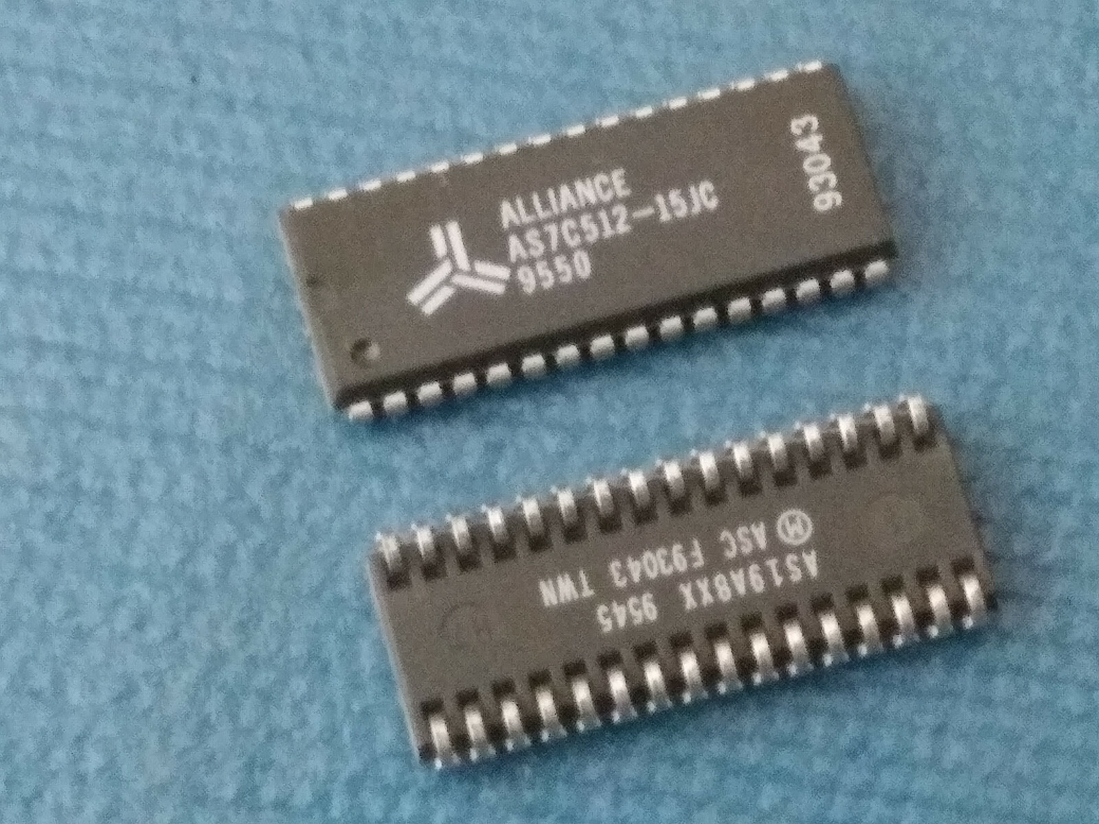 48 pcs AS7C512-15JC 64K X 8 STANDARD SRAM, 15 ns, PDSO32