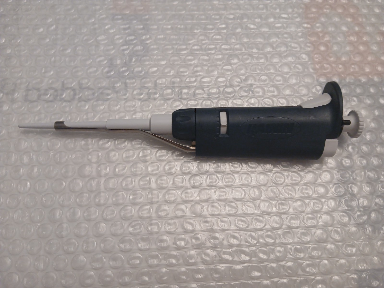 Rainin Pipet Plus Pipette SINGLE CHANNEL PIPETTE 2-20uL