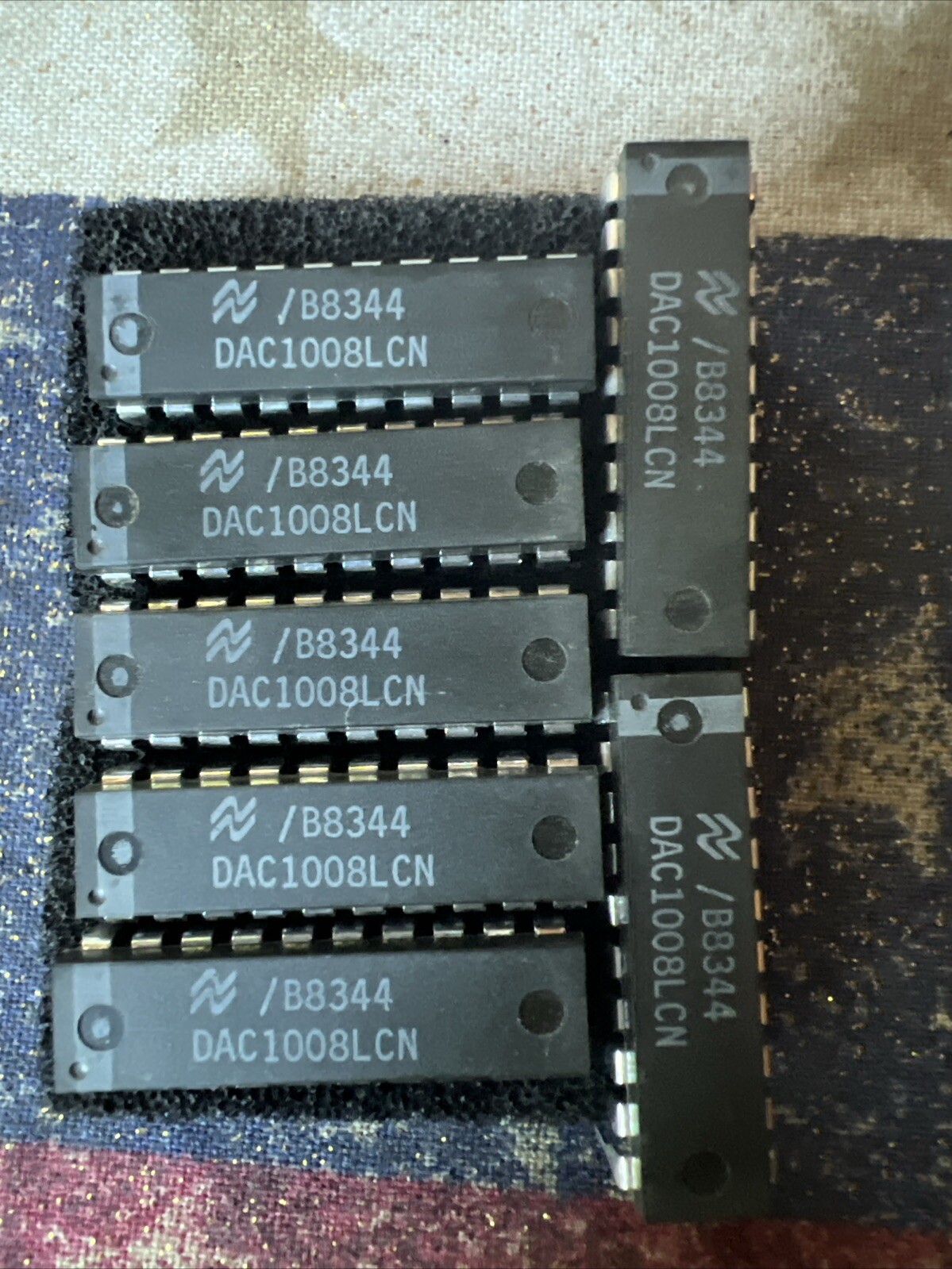 **  QUANTITY 1  **  DAC1008LCN
