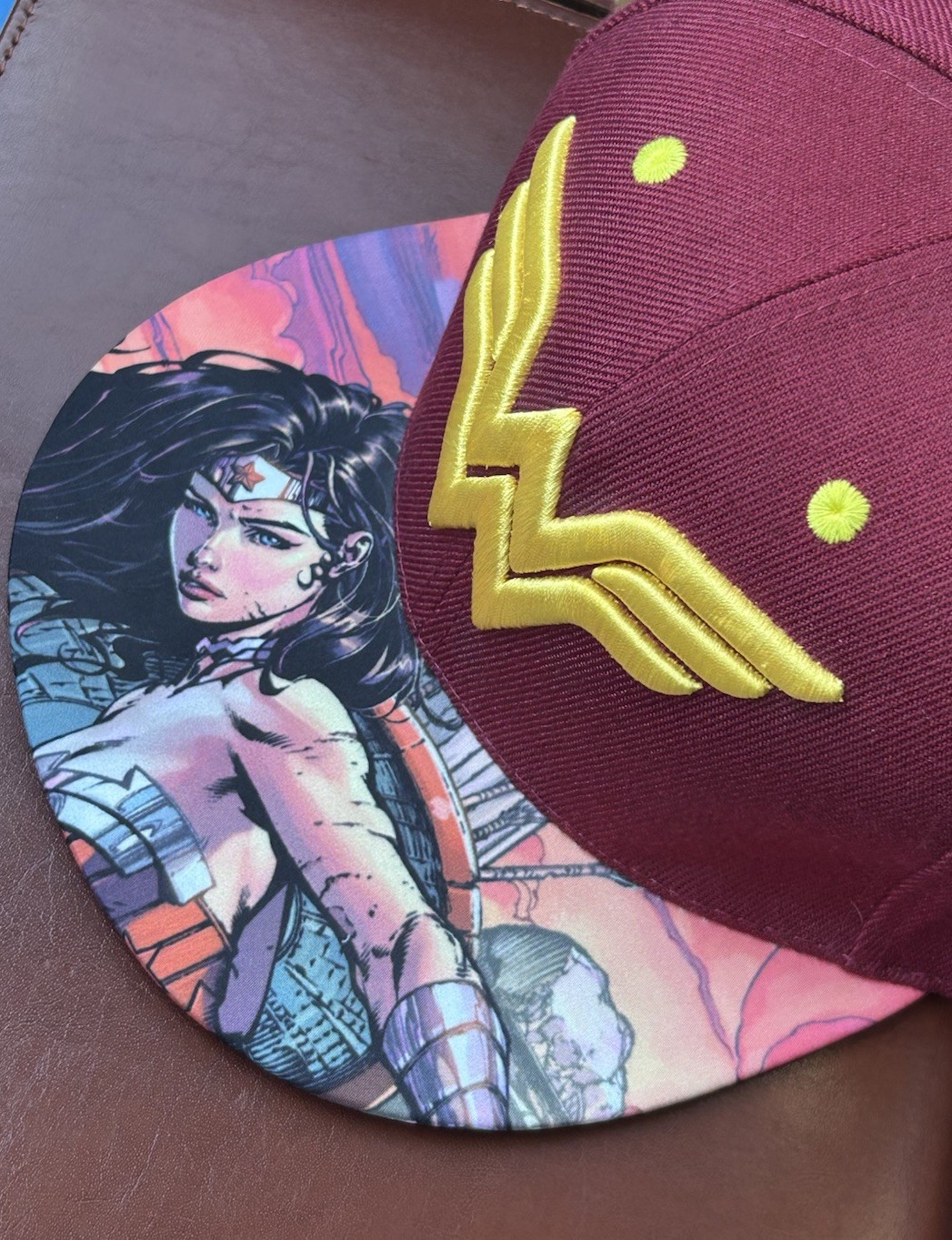 Wonder Woman Six Flags SnapBack Hat Red Graphic Bill - Very Good