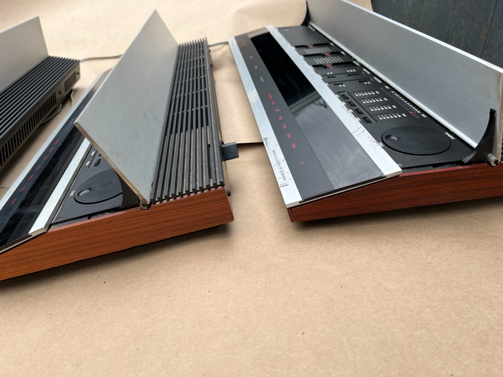 Bang & Olufsen BeoMaster 2400 T 2902 AND ONE 1900 MODEL NO. 2904
