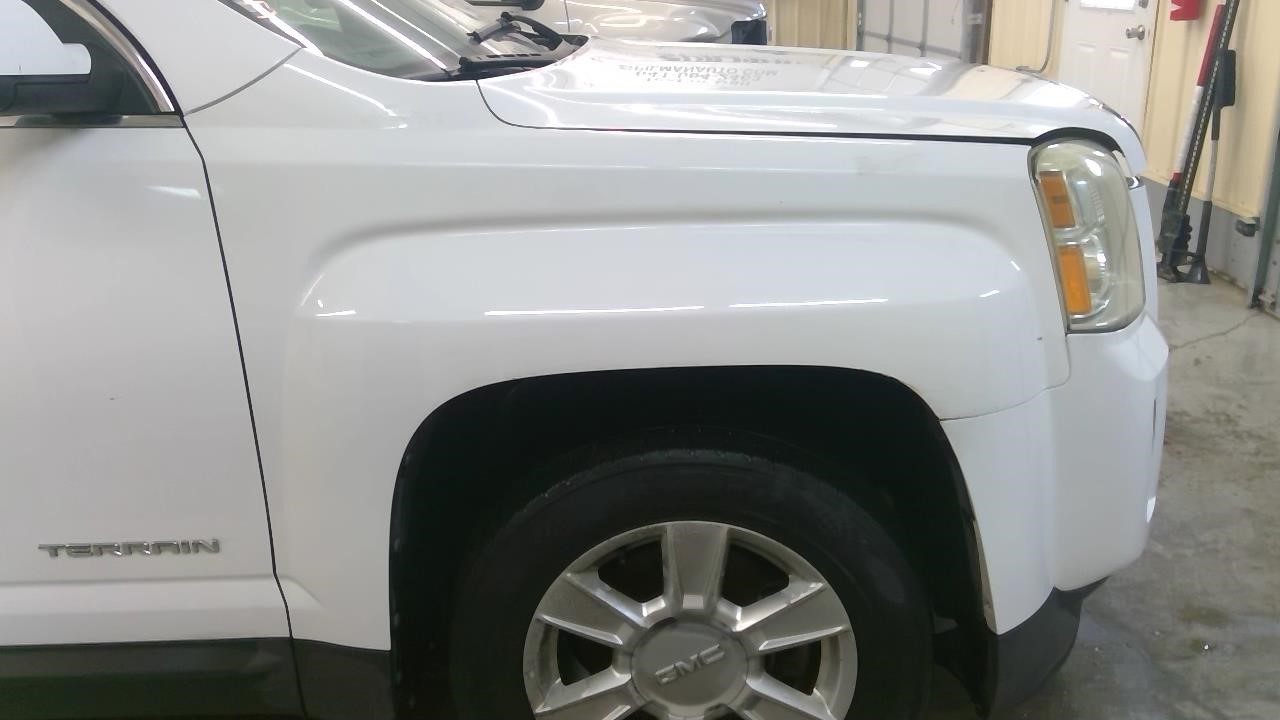 Used Front Right Fender fits: 2012 Gmc Terrain 4 mounting tabs Front Right Grade