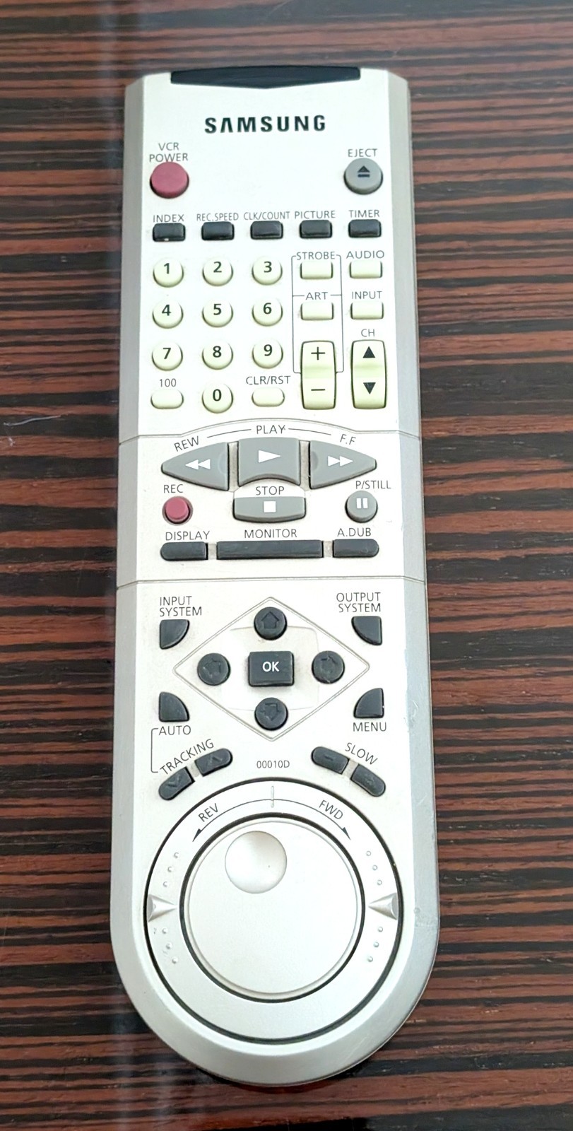 Genuine Samsung 00010D Remote For SV-4000W 5000W 7000W World Wide Video VCR