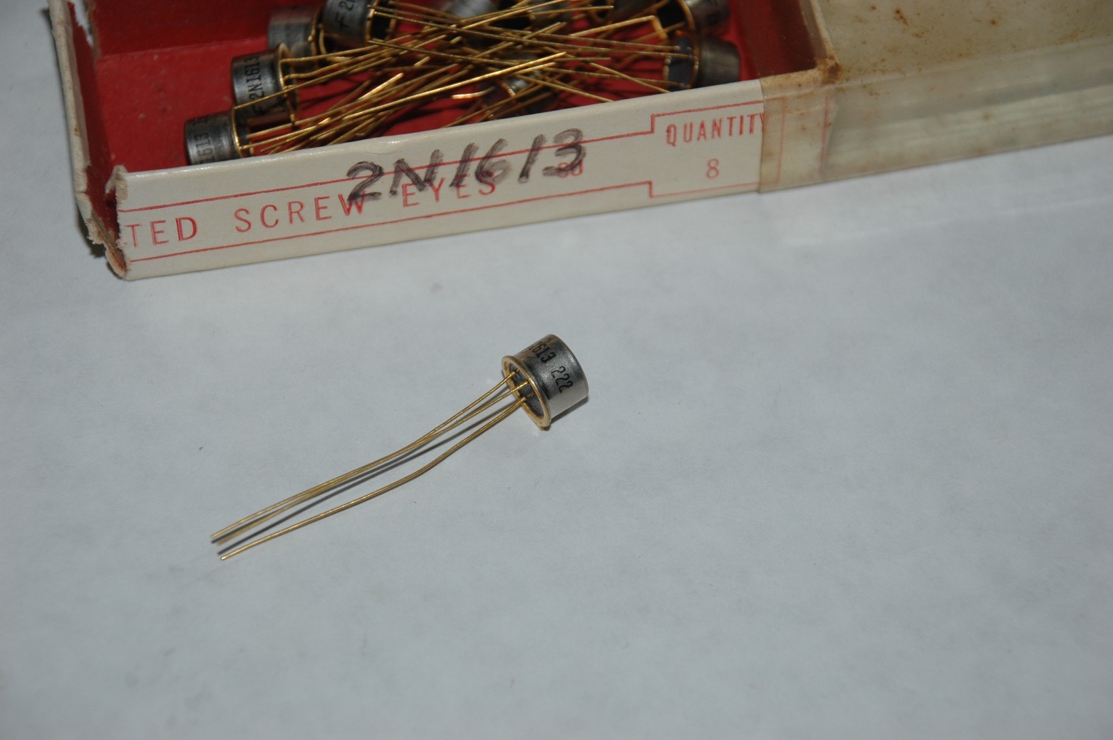 Vintage Fairchild 2N1613 NPN Gold Plated Transistor  Qty 2   (RB2.2)