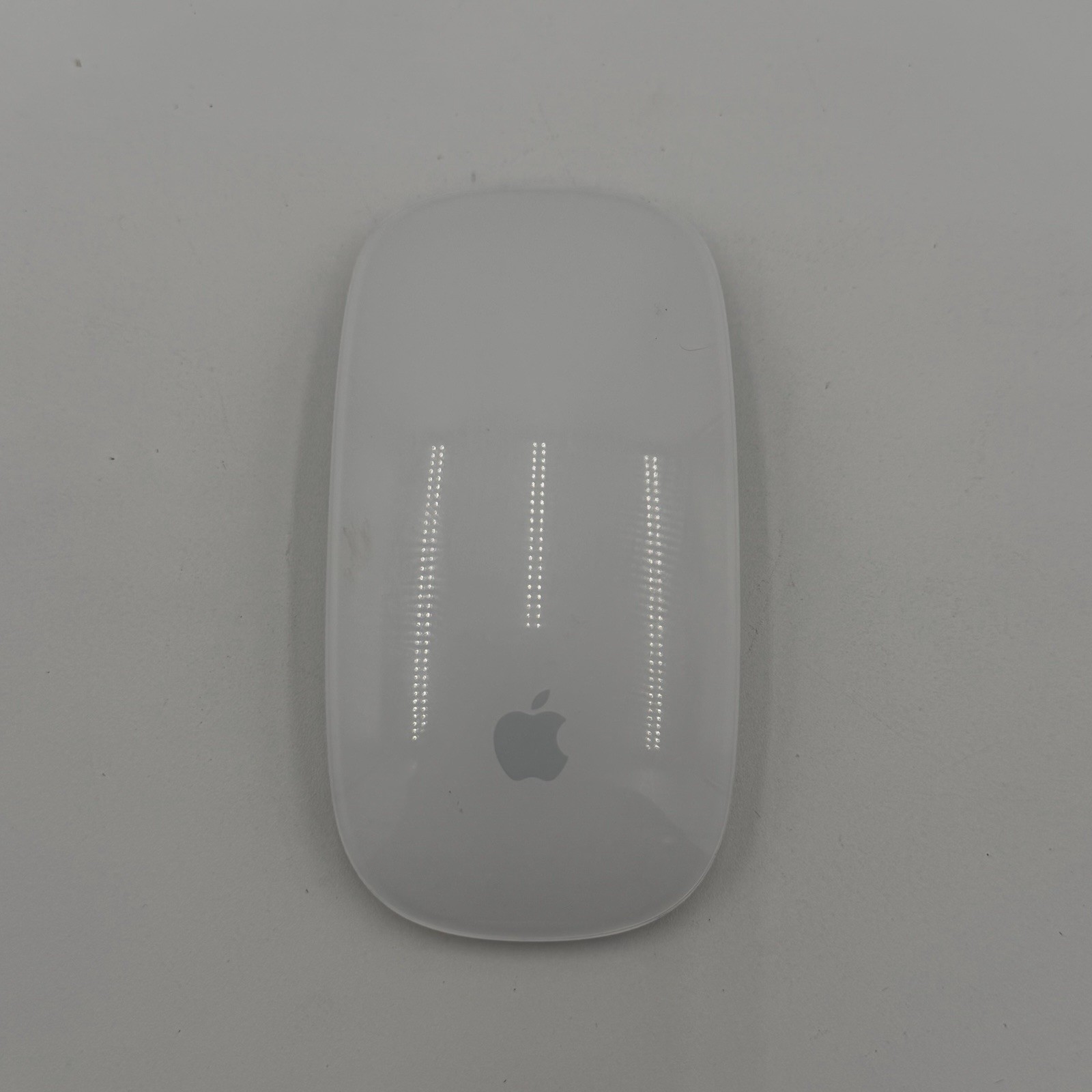 Apple Magic Bluetooth Wireless Laser Mouse A1296 MB829LL/A White OEM Genuine