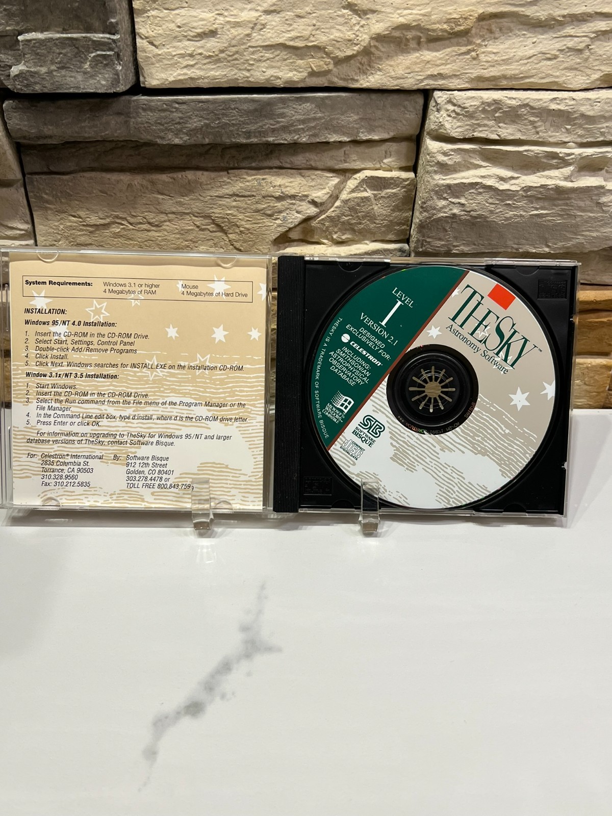 The Sky Astronomy Software Celestron The Sky Level 1 Windows 95 & 98 Used CD