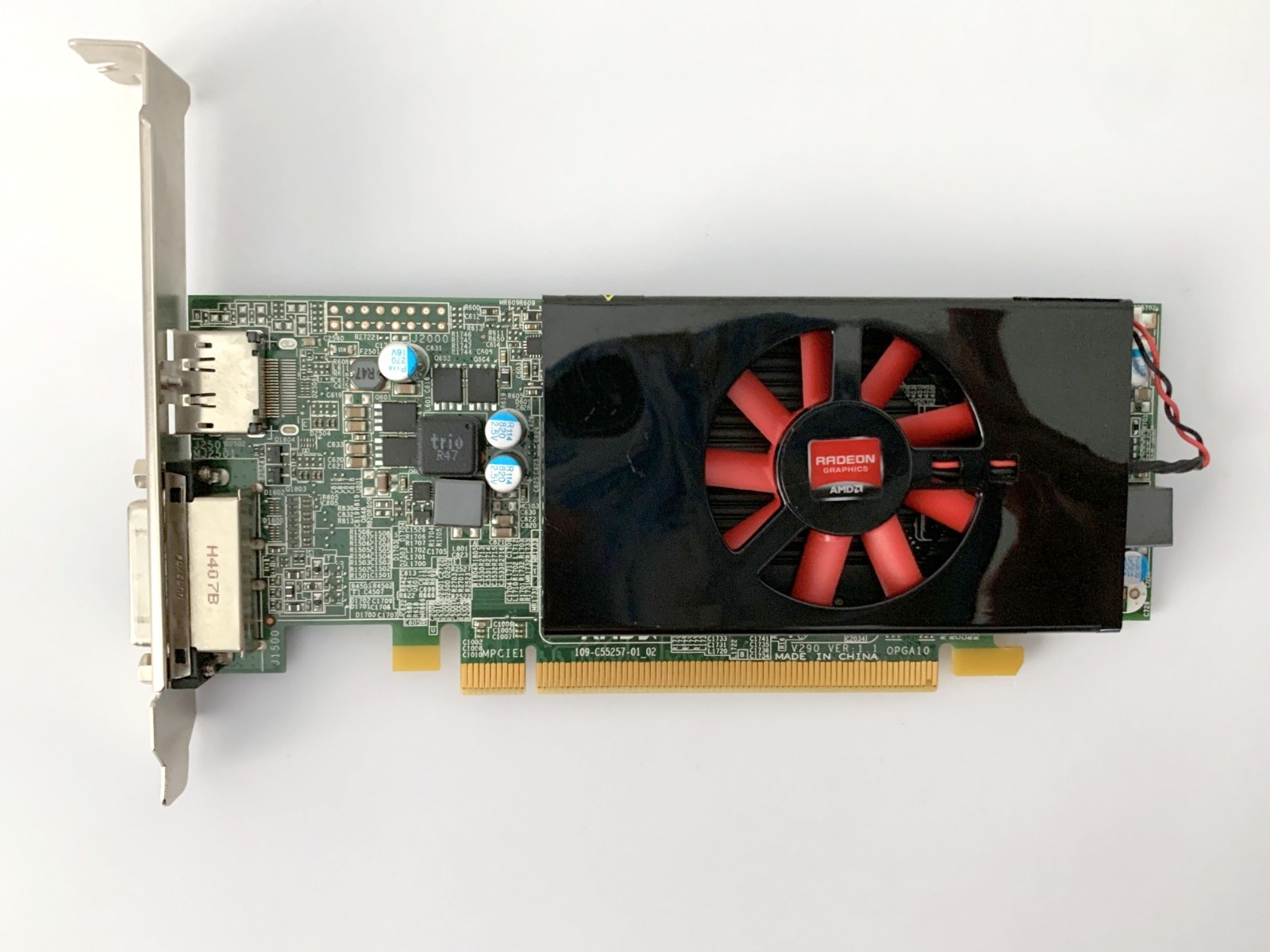 AMD Radeon C552 Graphics Card 109-C55257-01_02