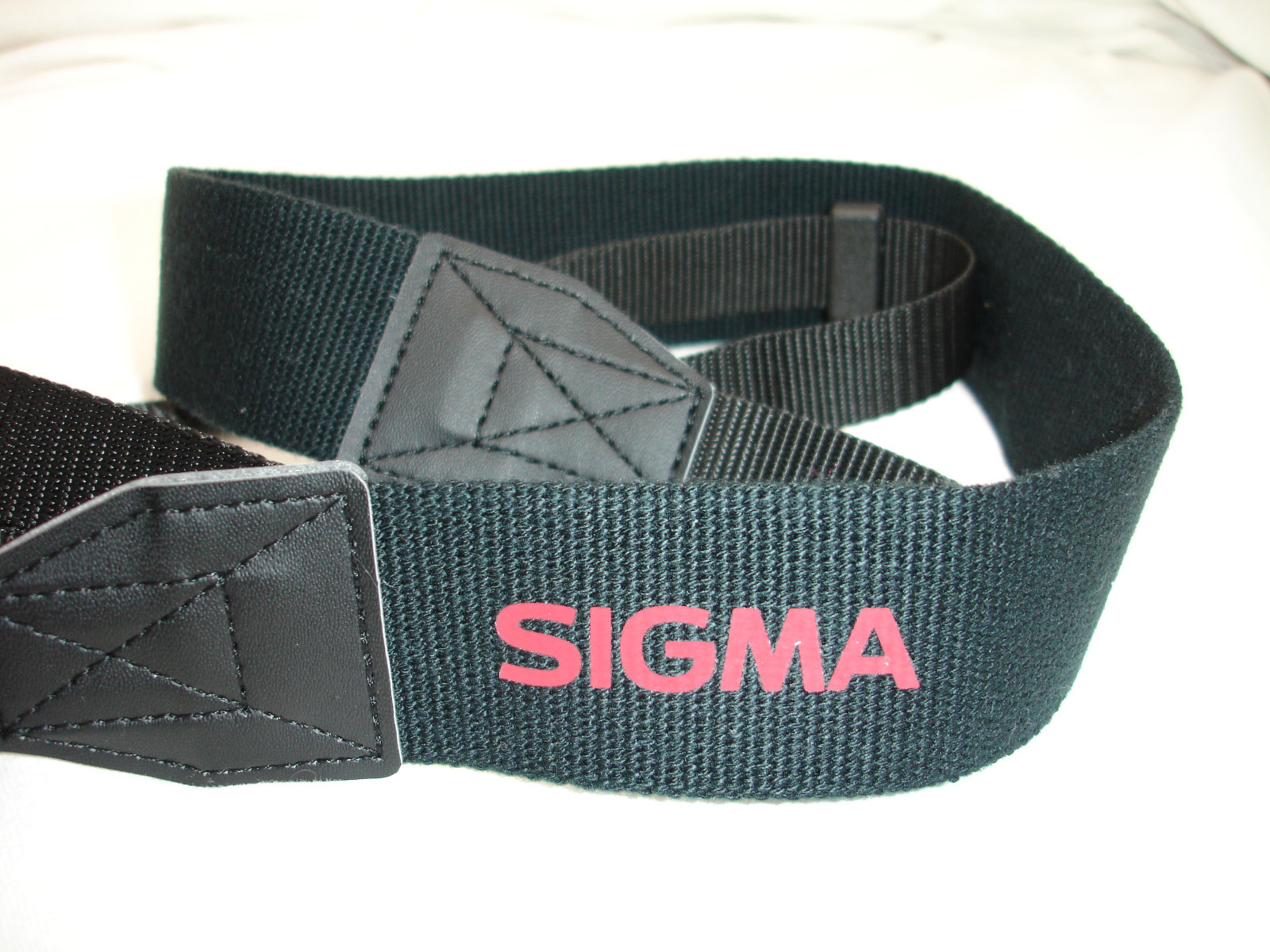 SIGMA telephoto Lens NECK STRAP  (15mm wide)