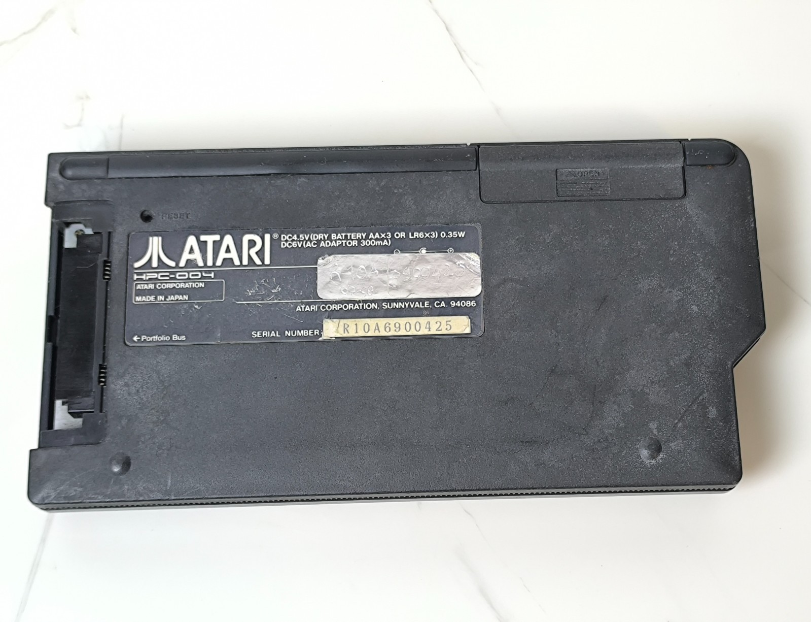 Atari Portfolio HPC-004 Vintage Computer - Boots Up - SCREEN LINES