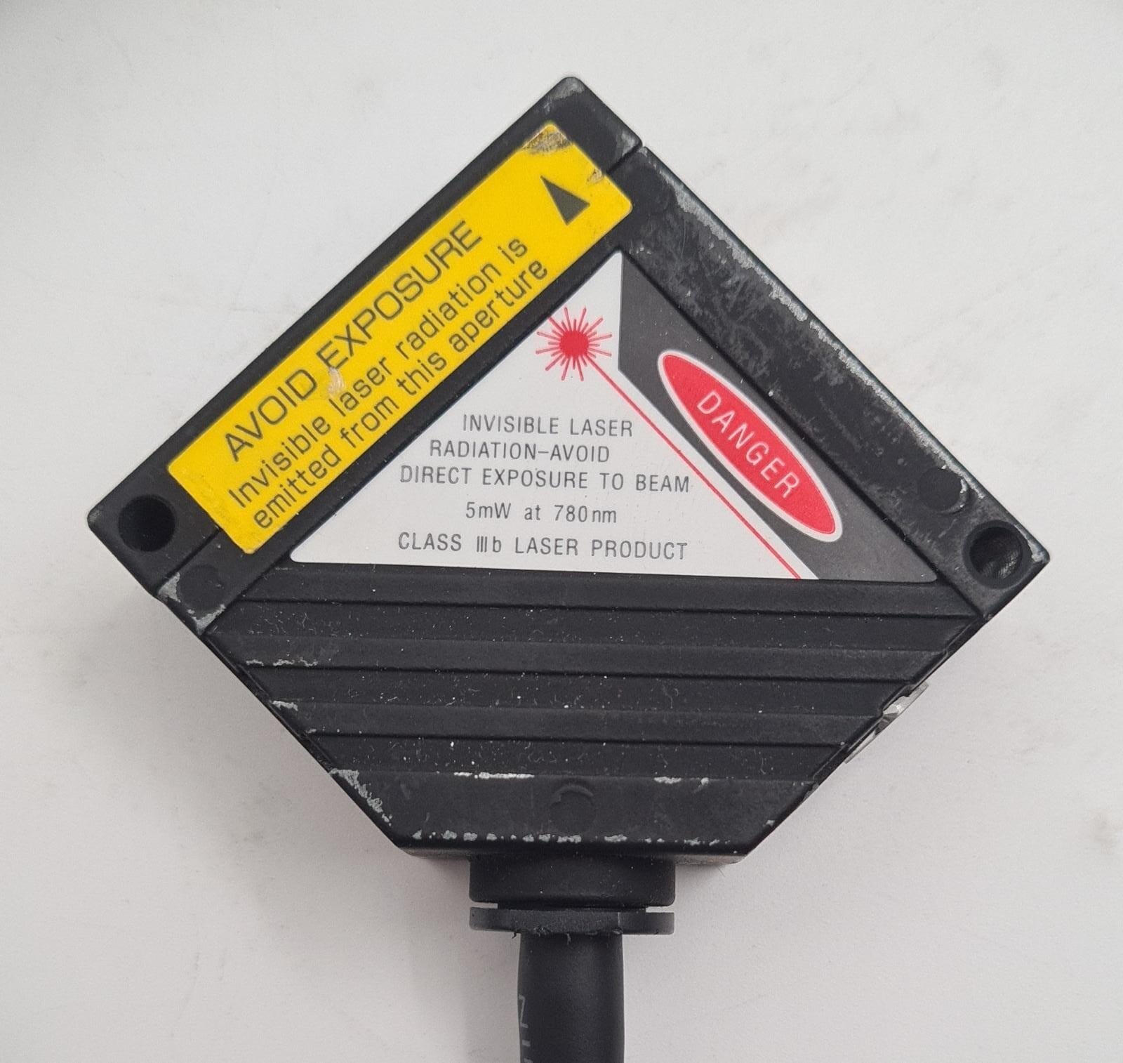 idec MX1A-MK948-1 LASER DISPLACEMENT SENSOR to 5DX X-Ray - missing connector