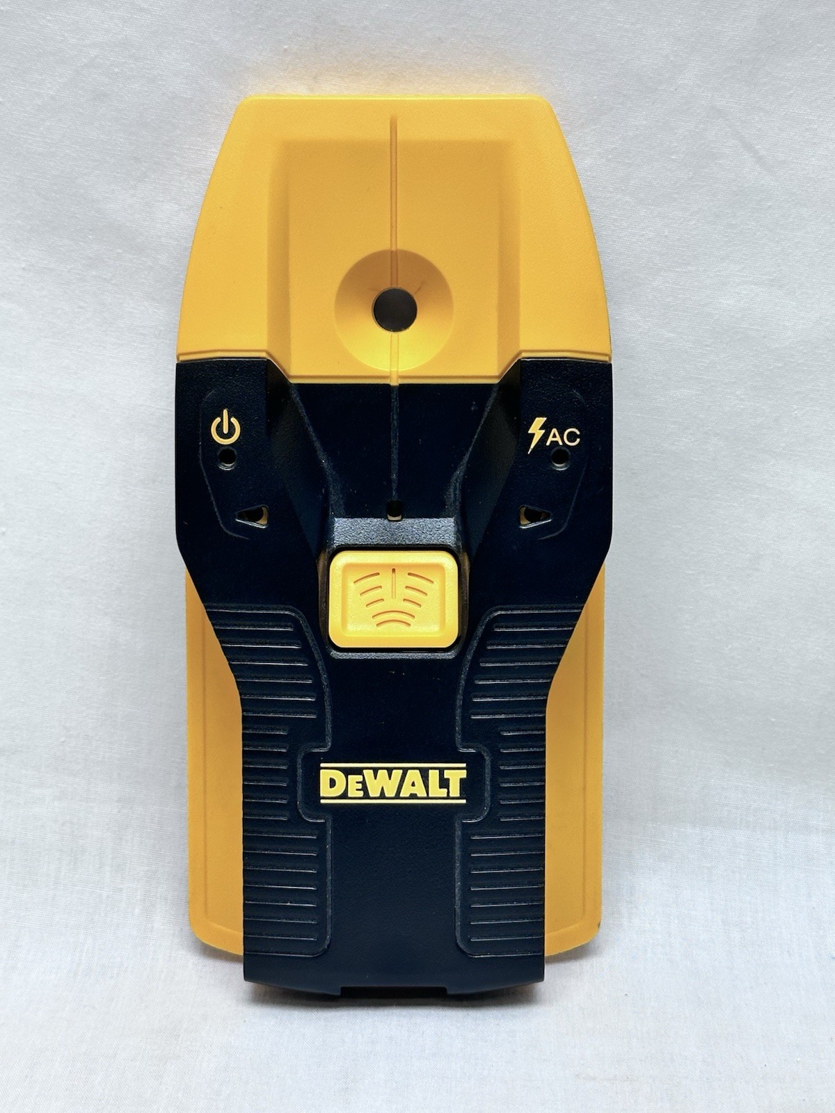 Dewalt DW0100 Stud Finder for Wood and Metal Studs