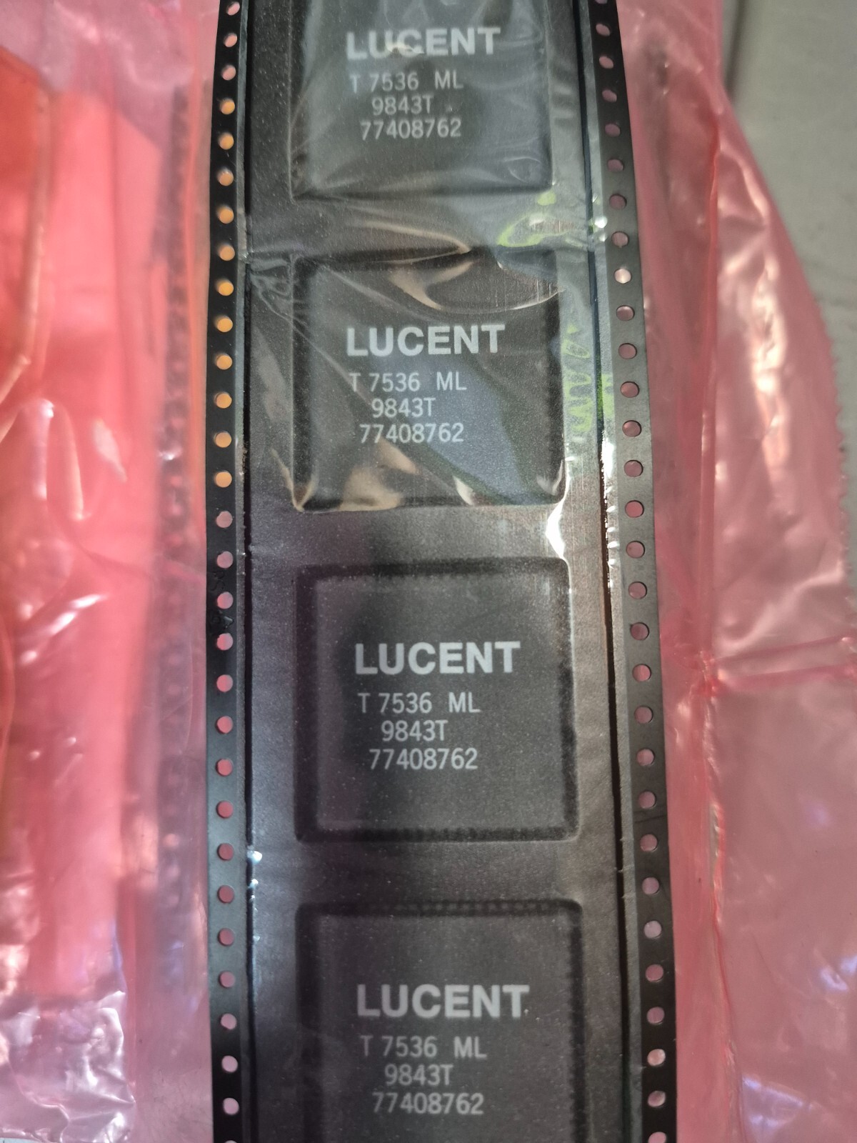 LUCENT-T7536ML - IC