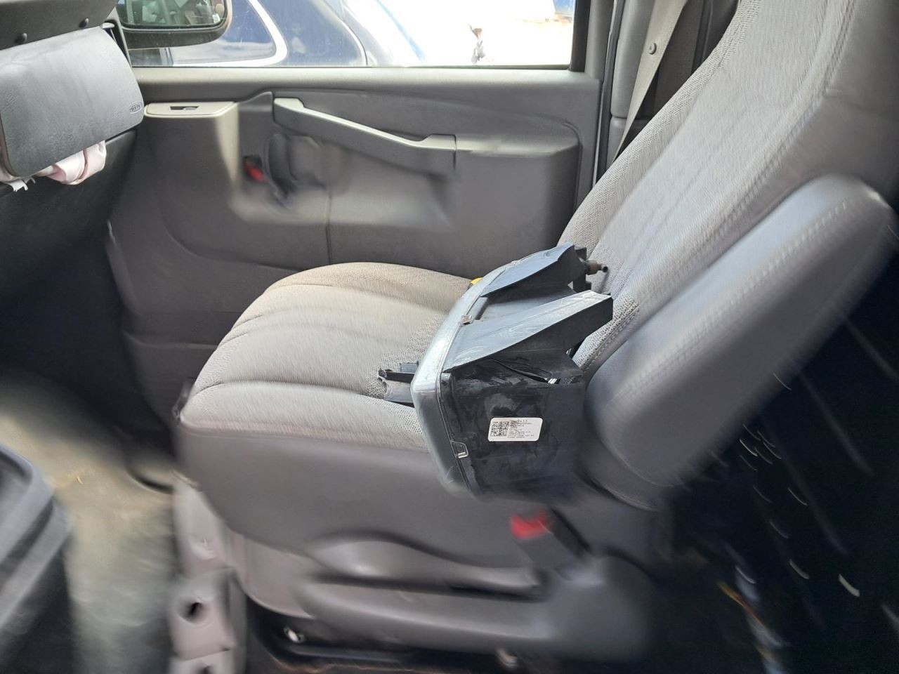 EXPRESS25 2018 Glove Box 4774212