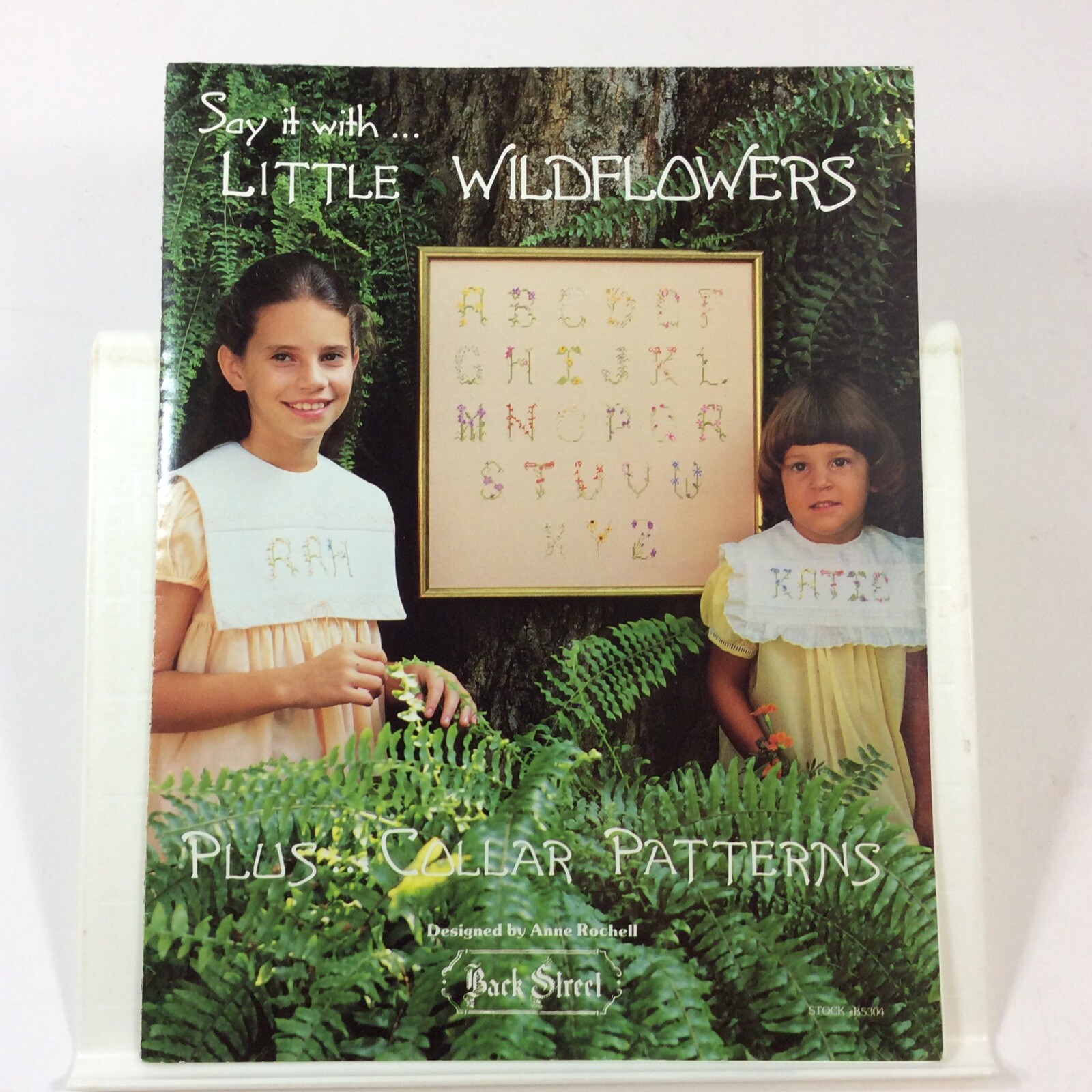 Back Street Say it With Little Wildflowers Collar Patterns 1983 Needlework