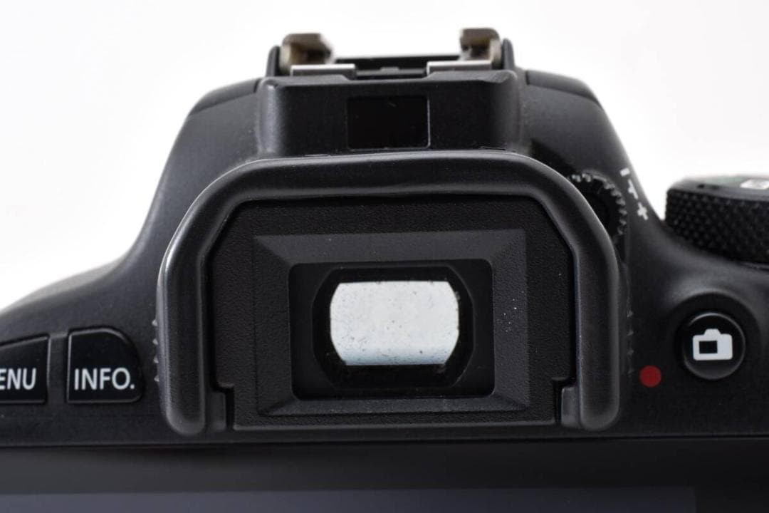 Canon EOS Kiss X7 Double Zoom Kit with Original Box