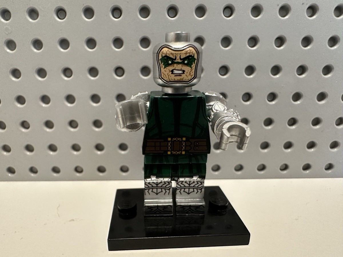LEGO Marvel Dr Doom Custom MInifgure New