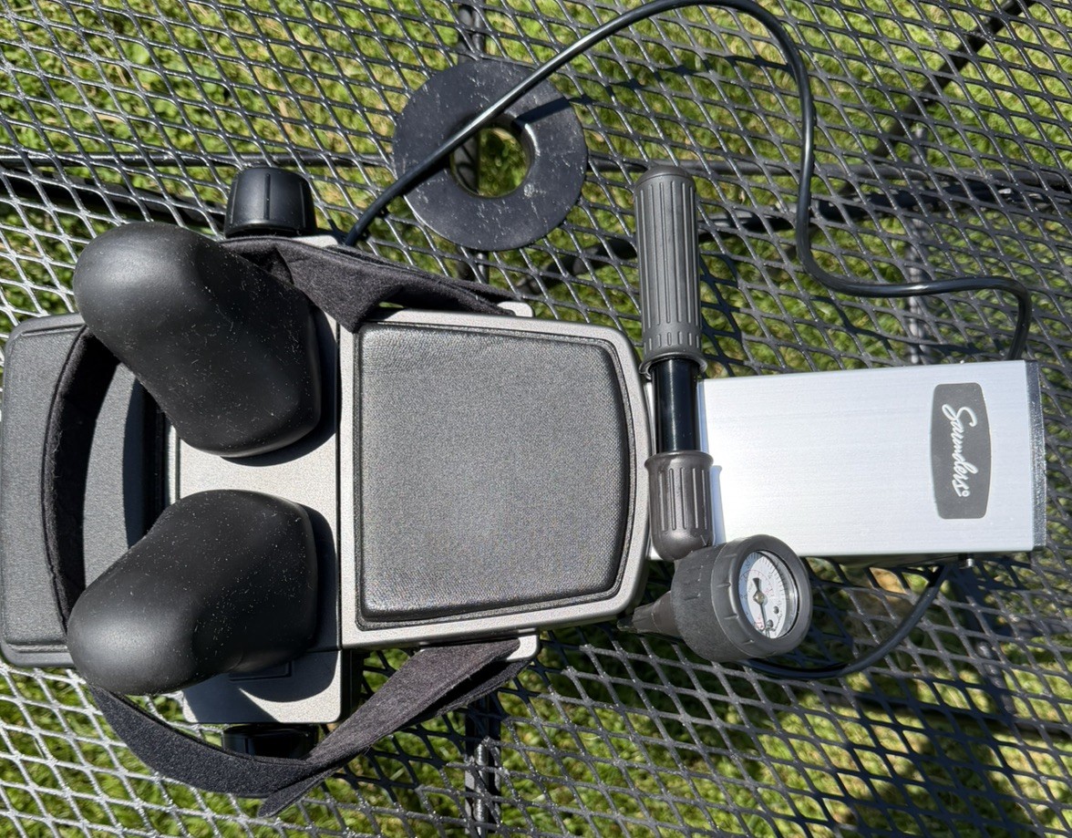Saunder Cervical Traction Device with Carrying Case
