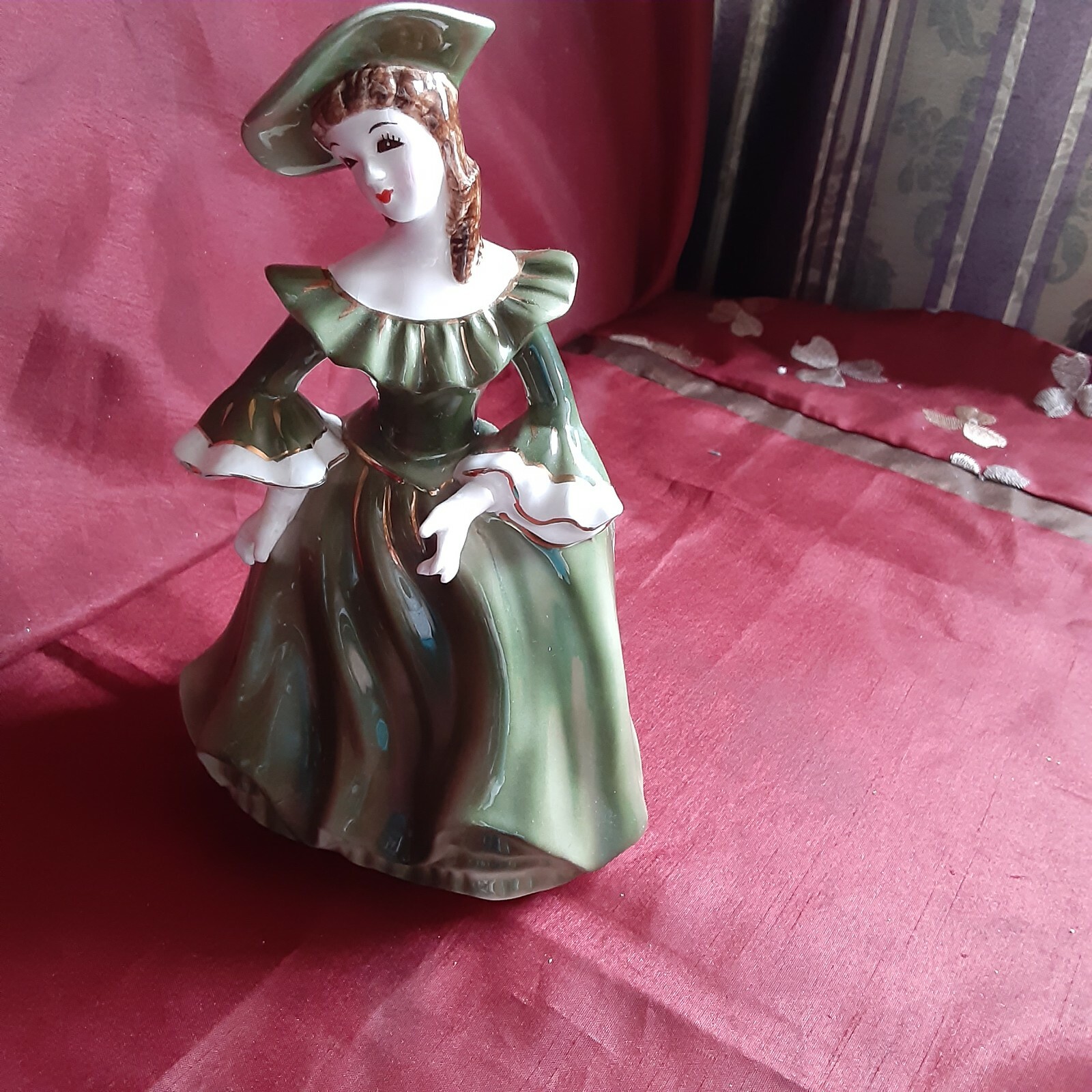 VINTAGE NAPCO 1950s JAPAN PORCELAIN LADY ANN GREEN DRESS   PLANTER 8 1/2