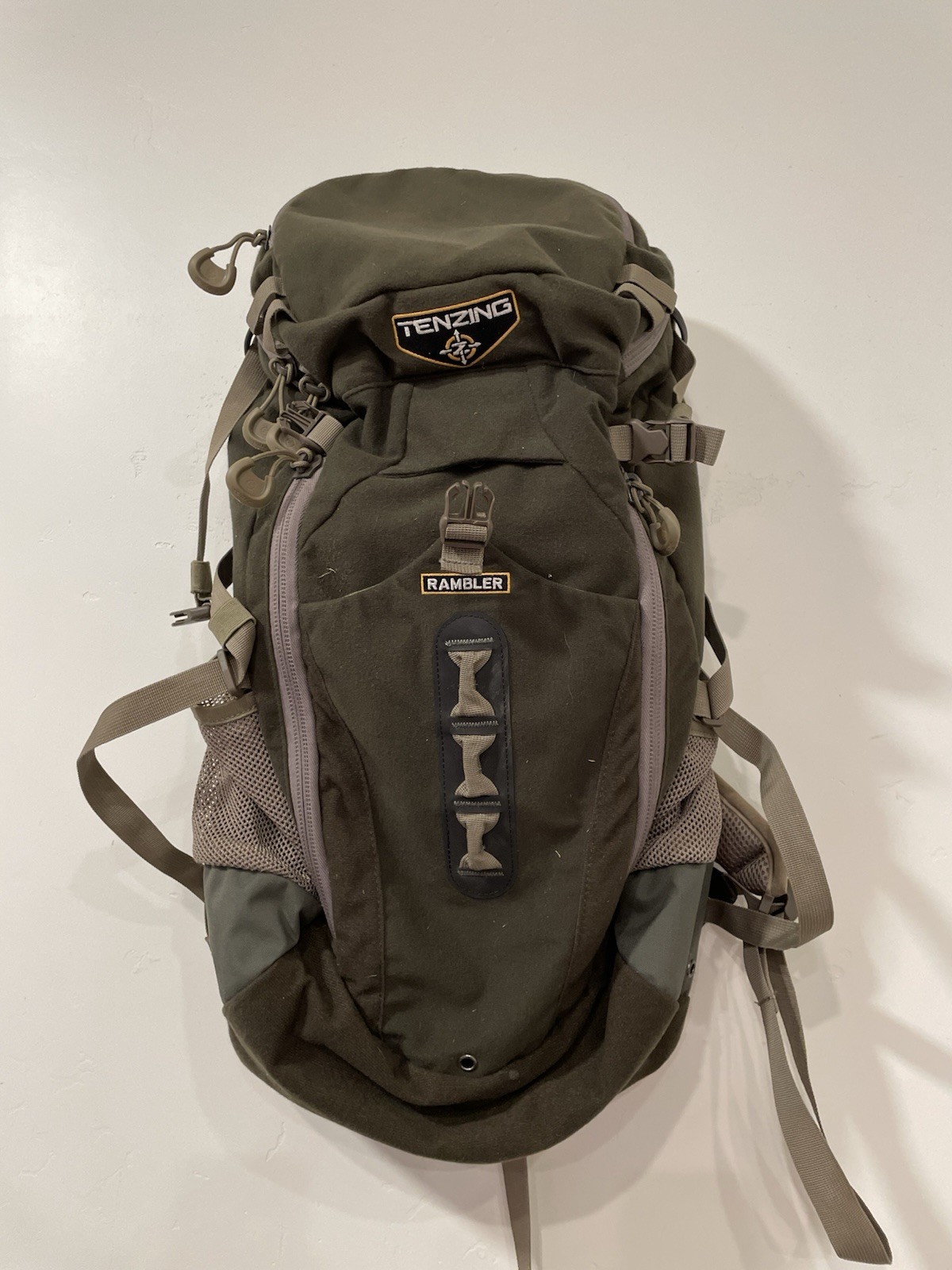 Tenzing Outdoors TX15 Rambler Hunting Hiking Travel Bag Day Pack #TZG-TNZCSC001