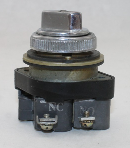 Westinghouse Selector Switch with 2 Contact Blocks