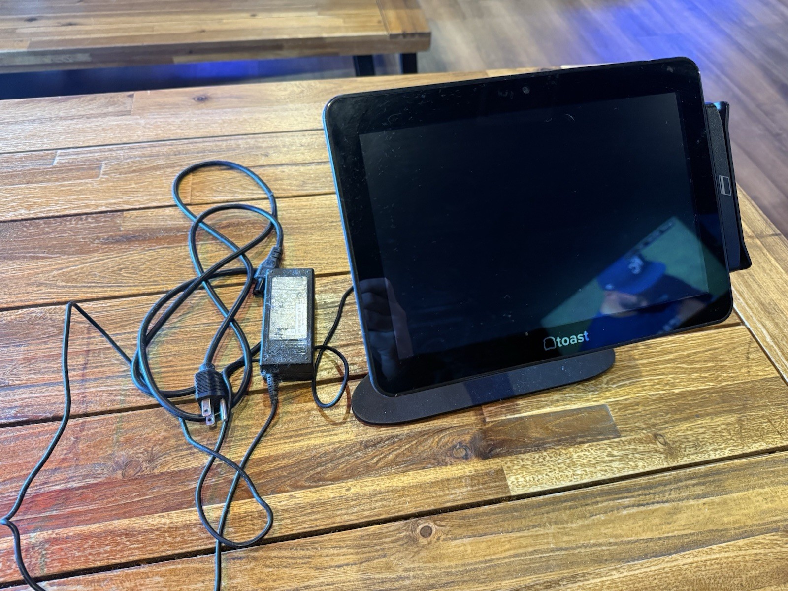 Toast POS Touchscreen Terminal w/ 6 Handhelds, Multi-Bay Dock, Adapter