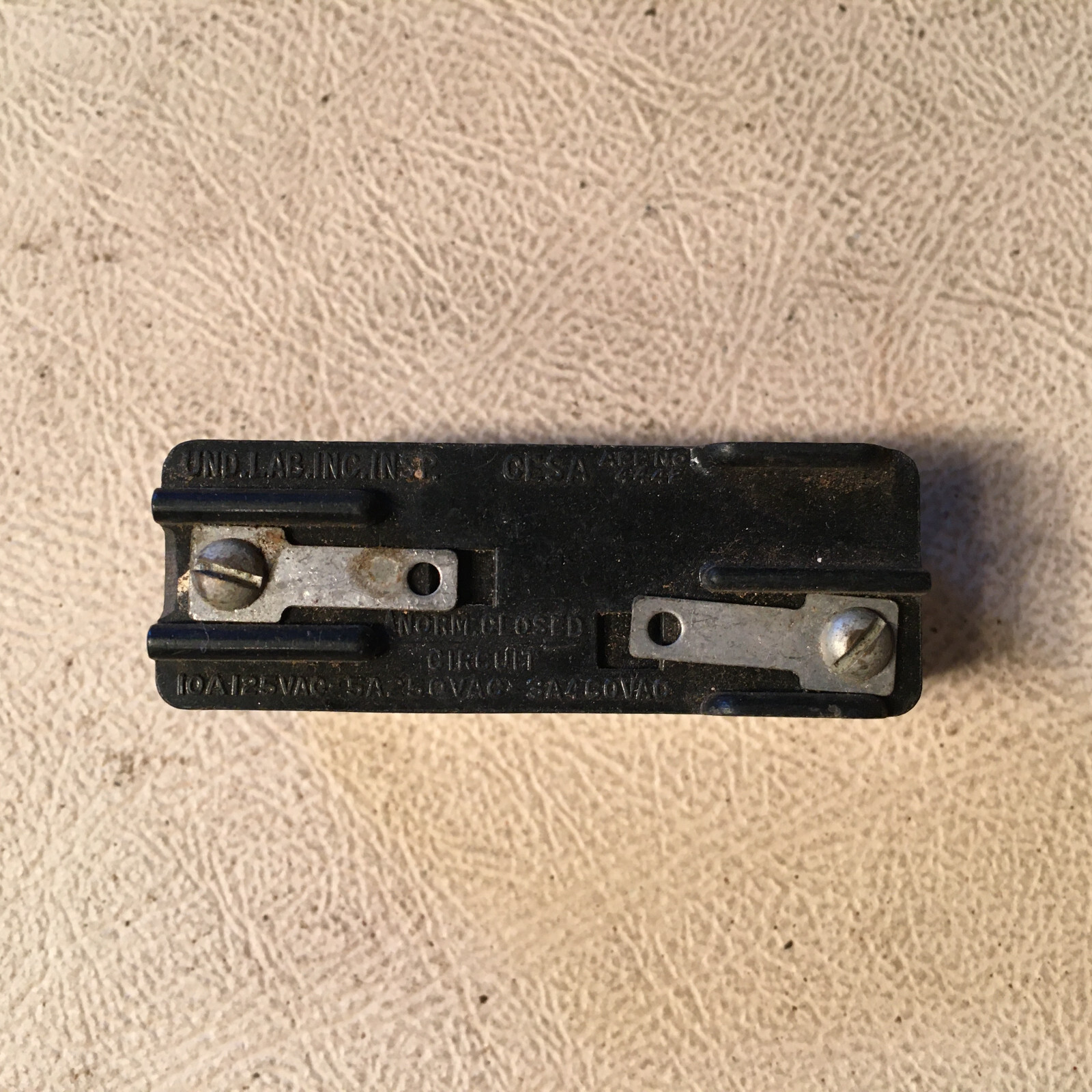 Und. Lab Microswitch BZ-2RL2-A2 , NOS