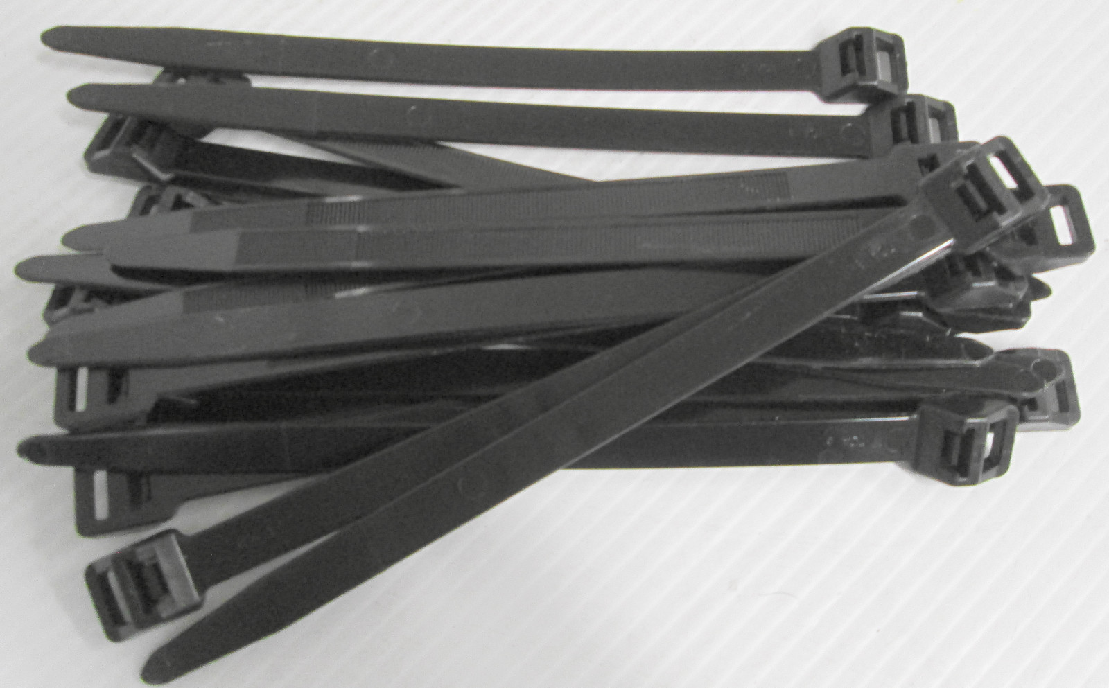 HellermannTyton T250S0X2 Heavy Duty Cable Ties 9.1" (Lot of 19)