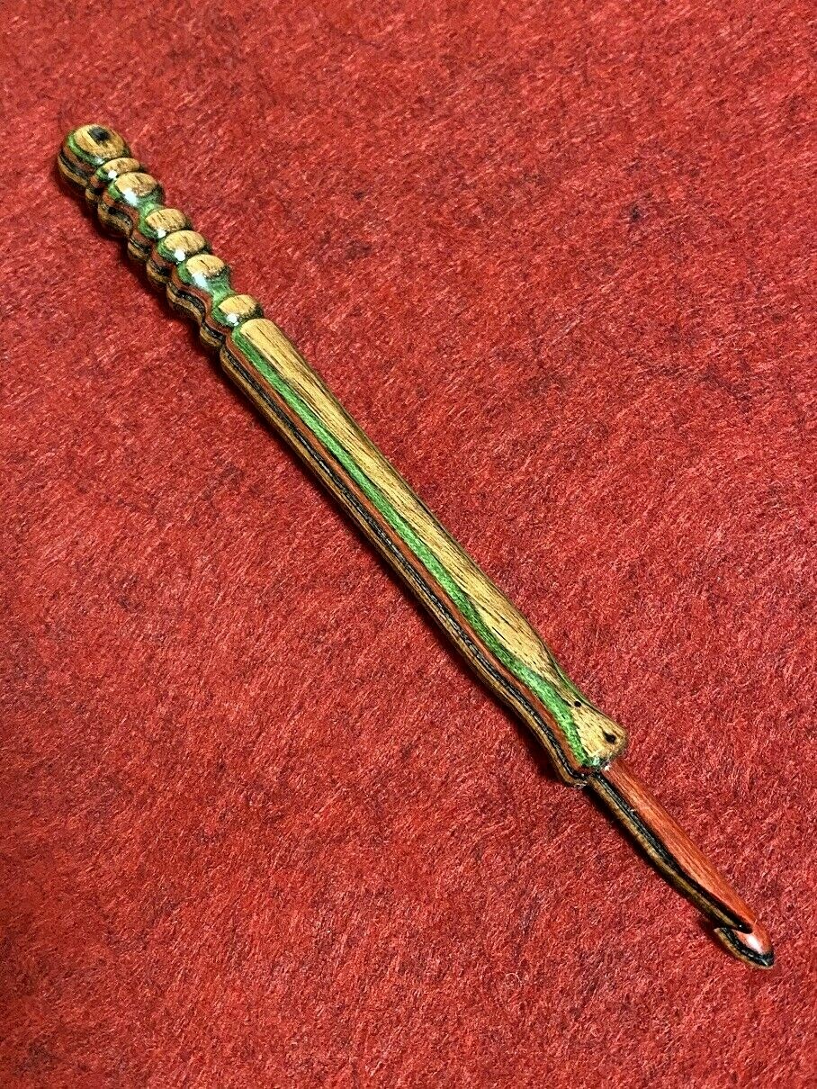 Hand carved Timberland Forest Wood  YARN  CROCHET HOOK  size H