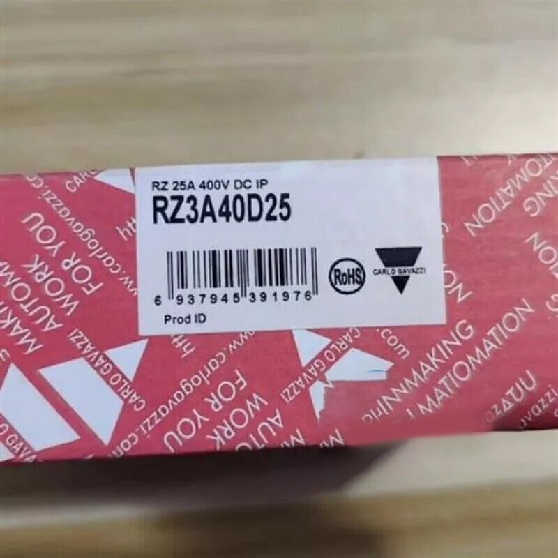 1PC New in box For RZ3A40D25 Solid State Relay 3-POLE PANEL MOUNT SSR 440VAC