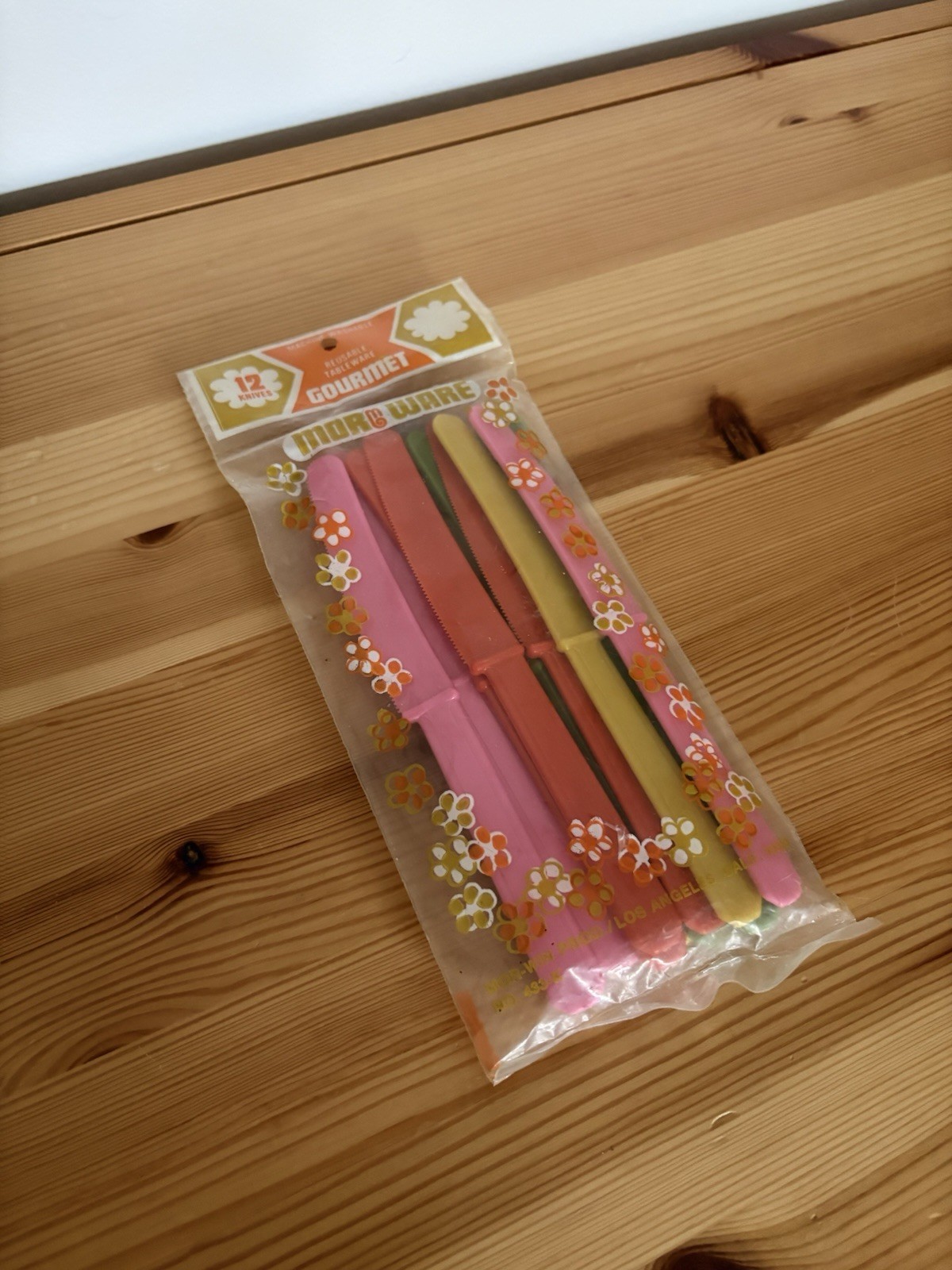 Vintage MORM WARE Reusable Machine Washable Knives Set of 12 - NEW