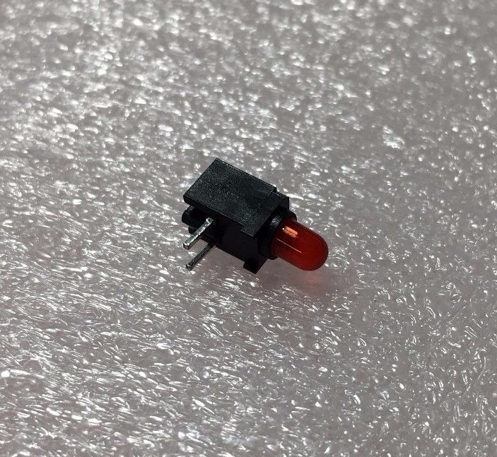 100 PCS EVERLIGHT LED Circuit Board Indicator RED RIGHT ANGLE Tinted ORIGINAL