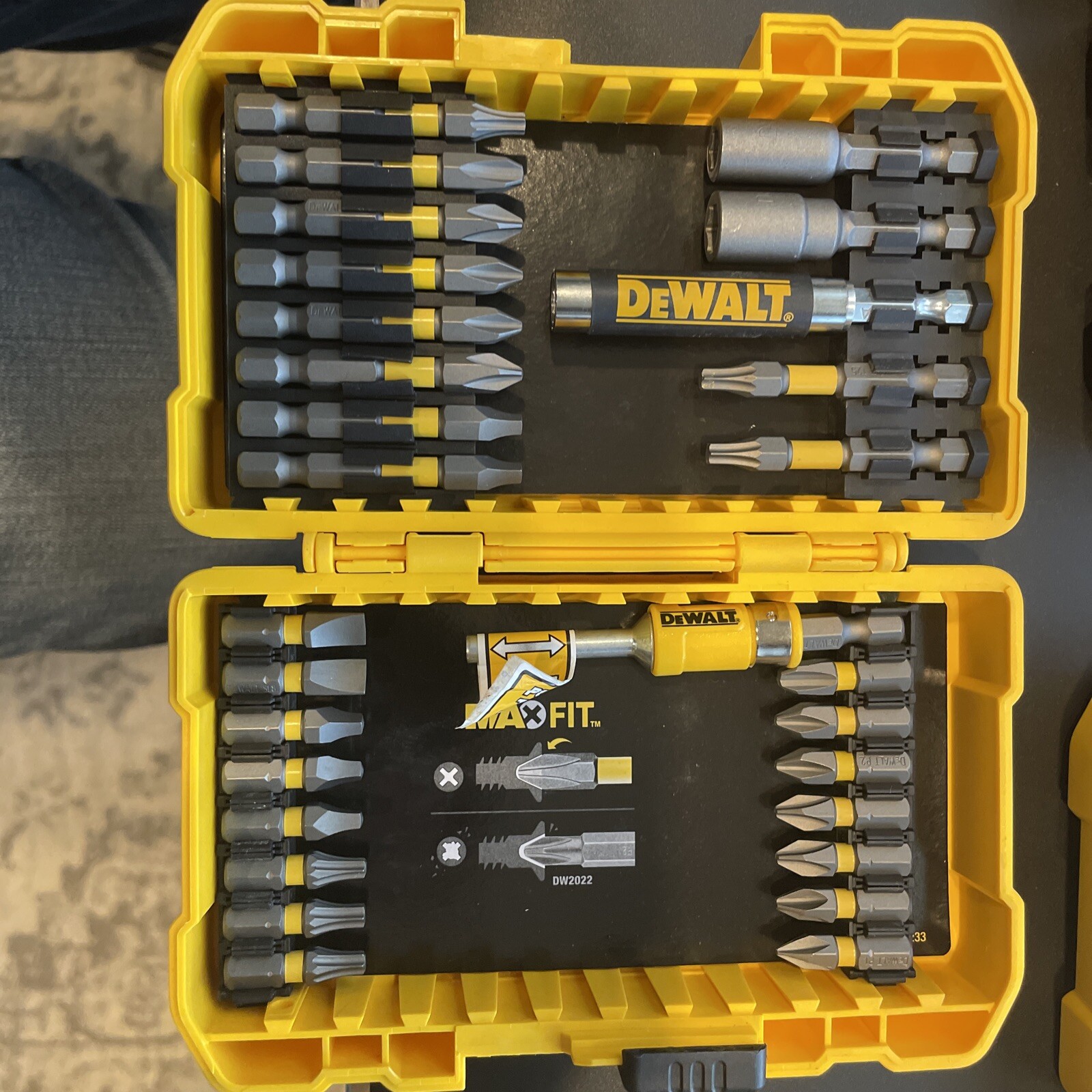 Dewalt Max Fit Screwdriver Bit Kit - 29 Piece