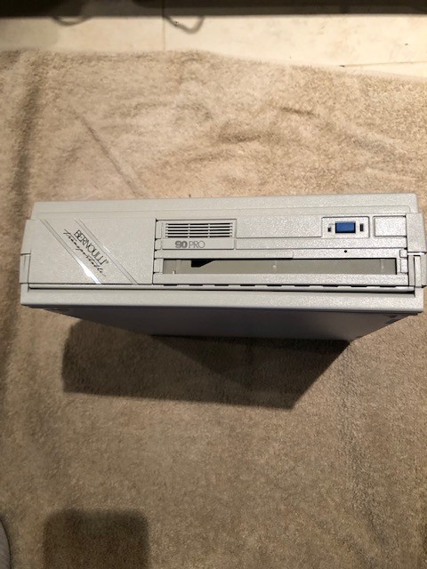 Bernoulli B190T PC Powered 90 Pro External SCSI Optical Drive in Original Box