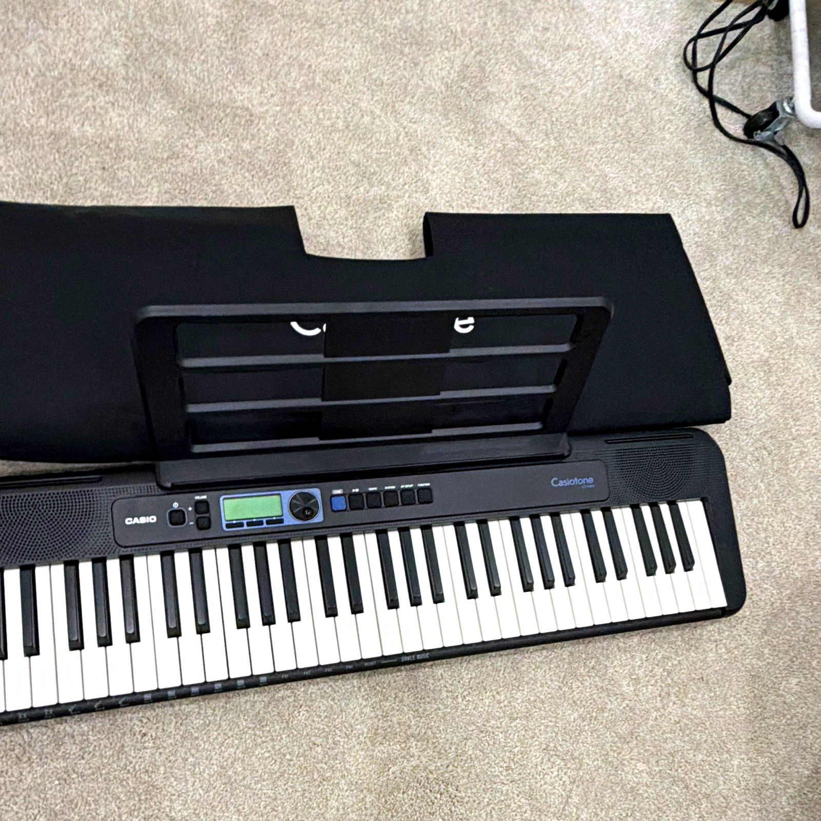 Casio Casiotone LK-165 LK-165 61-Key Keyboard Black Built-In Speaker Stand
