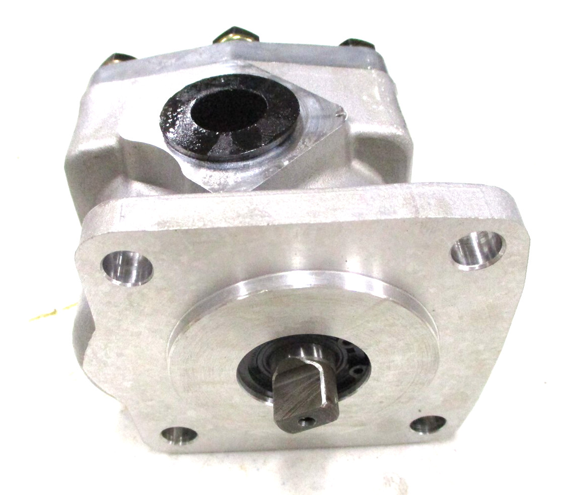 54601-35200 GENUINE OEM KUBOTA HYDRAULIC GEAR PUMP 54601-35200
