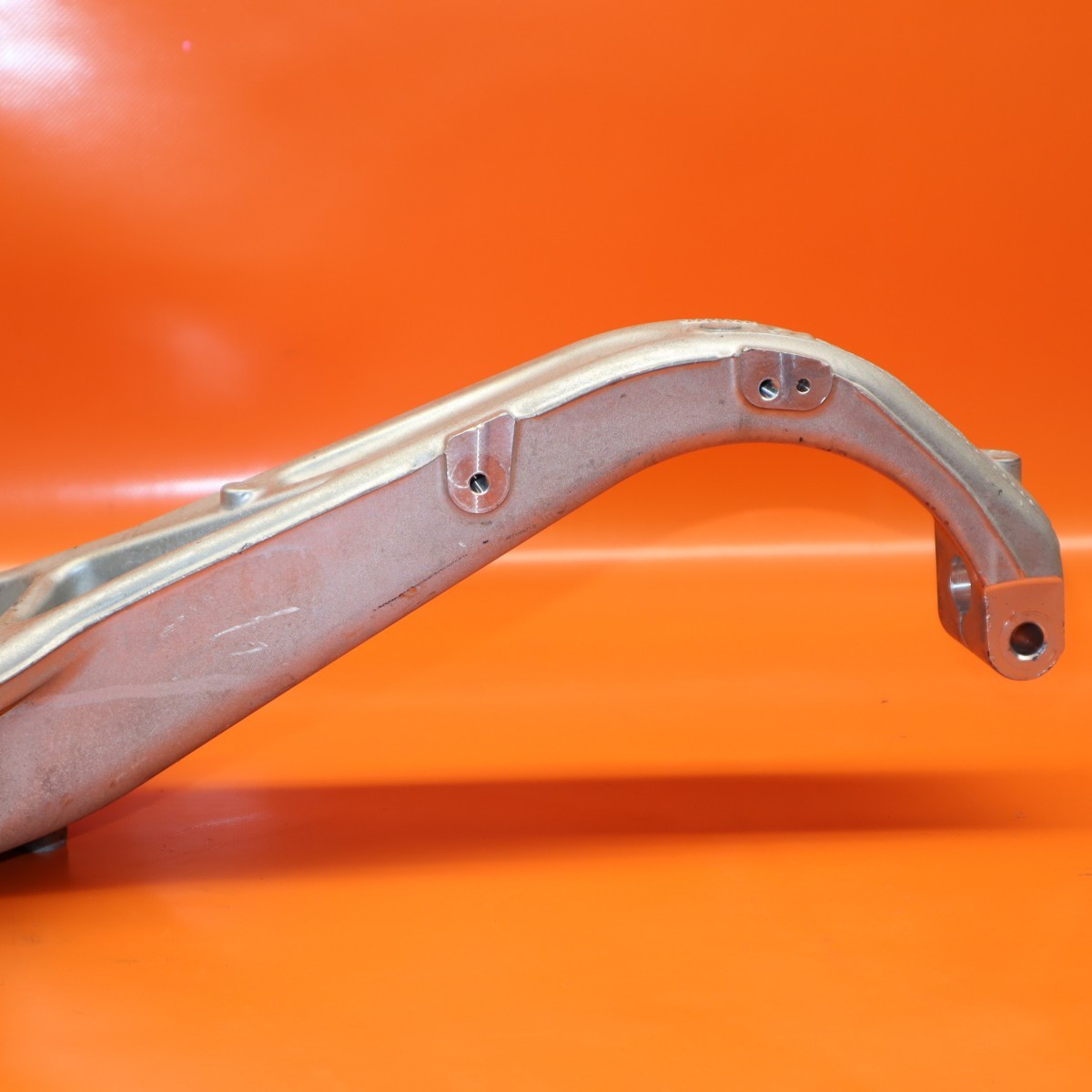 TESLA MODEL 3 KNUCKLE LEFT FRONT DRIVER 2017-2021 2022 2023 1044311-00-E RWD OEM