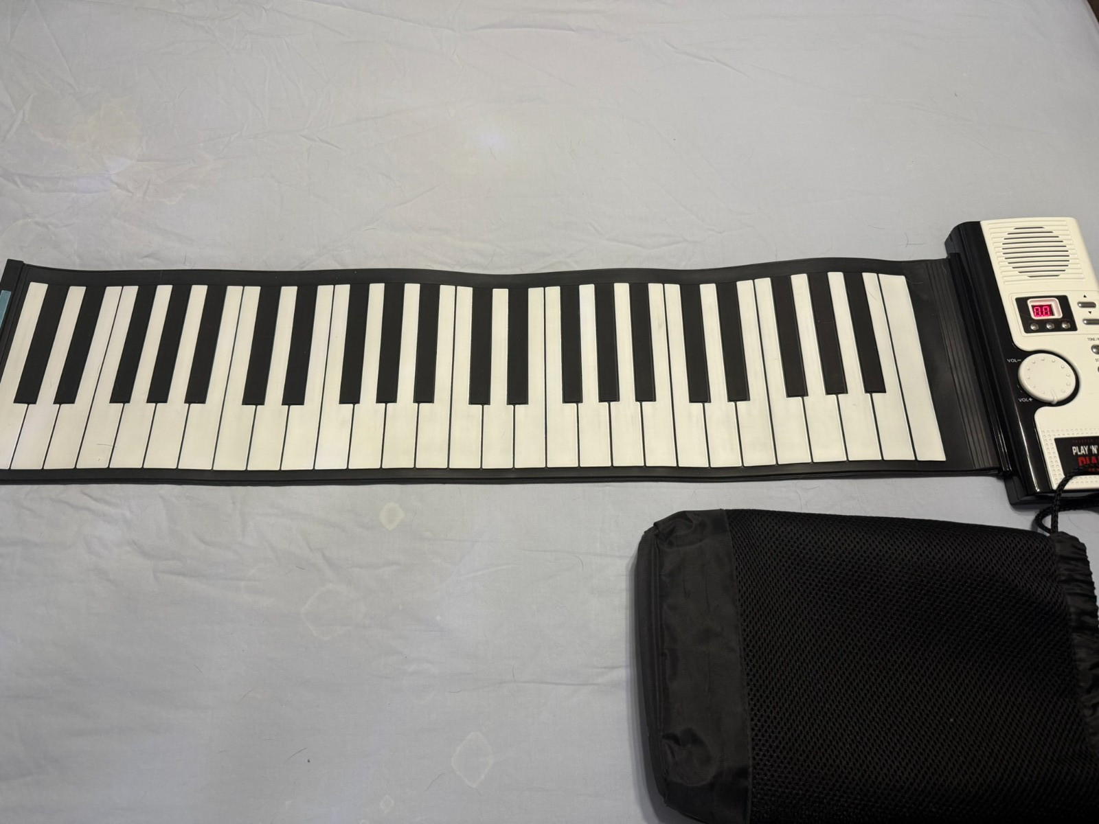 Sharper Image Play ‘N' Roll portable Piano electronic keyboard - WORKS
